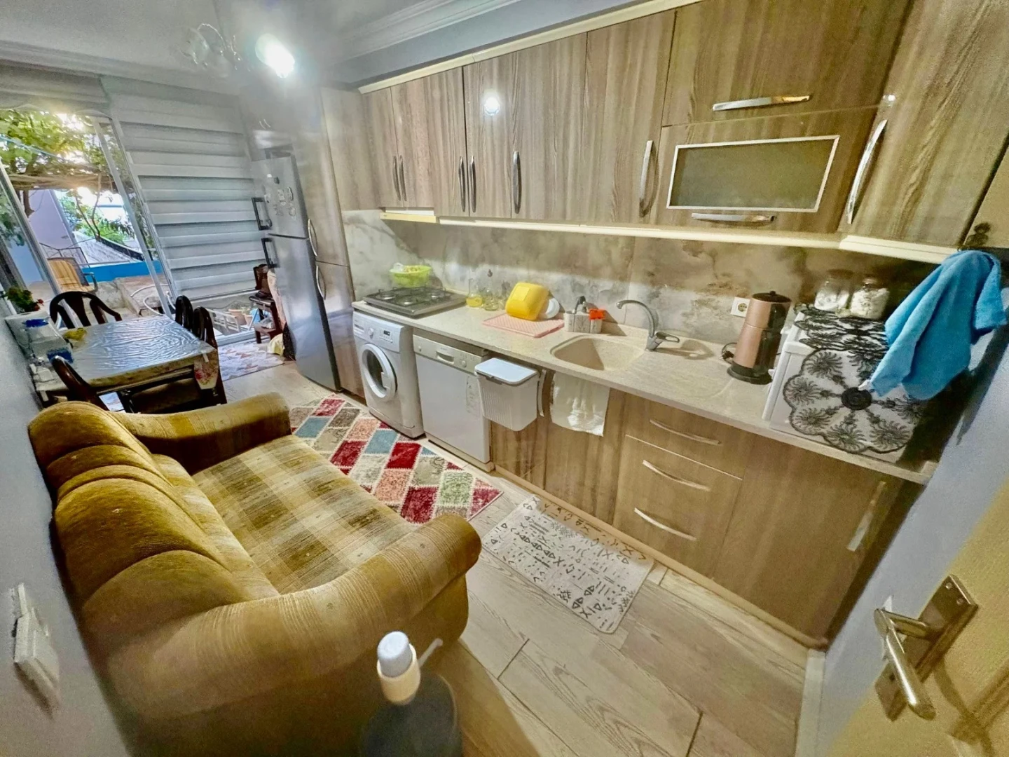 YÜKSEL'DEN AKÇAY'DA ÖN CEPHE BAHÇELİ KAÇMAZ FIRSAT 1+1 DAİRE