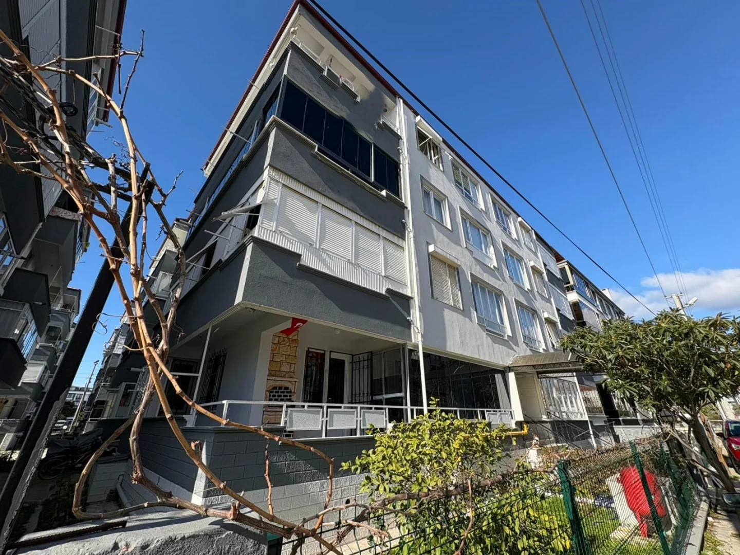 YÜKSEL'DEN ALTINKUM'DA DENİZE 450mt BARBEKÜLÜ ÖNCEPHE 2+1 DAİRE