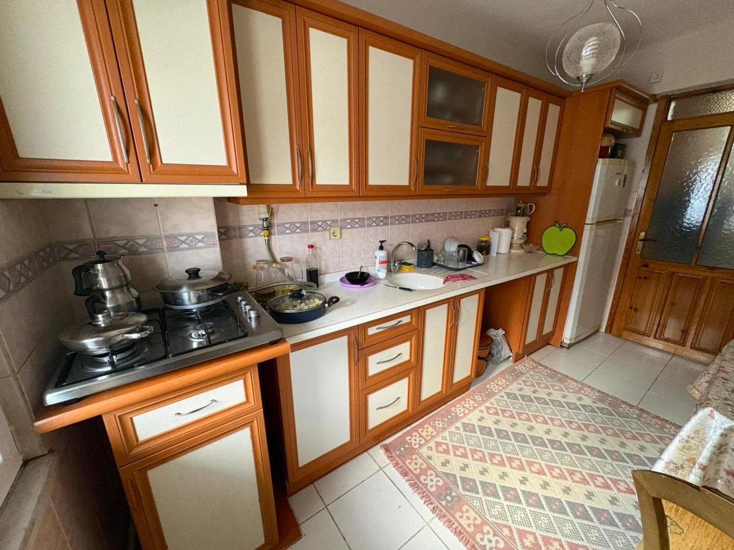 YÜKSEL'DEN ALTINKUM'DA DENİZE 450mt BARBEKÜLÜ ÖNCEPHE 2+1 DAİRE