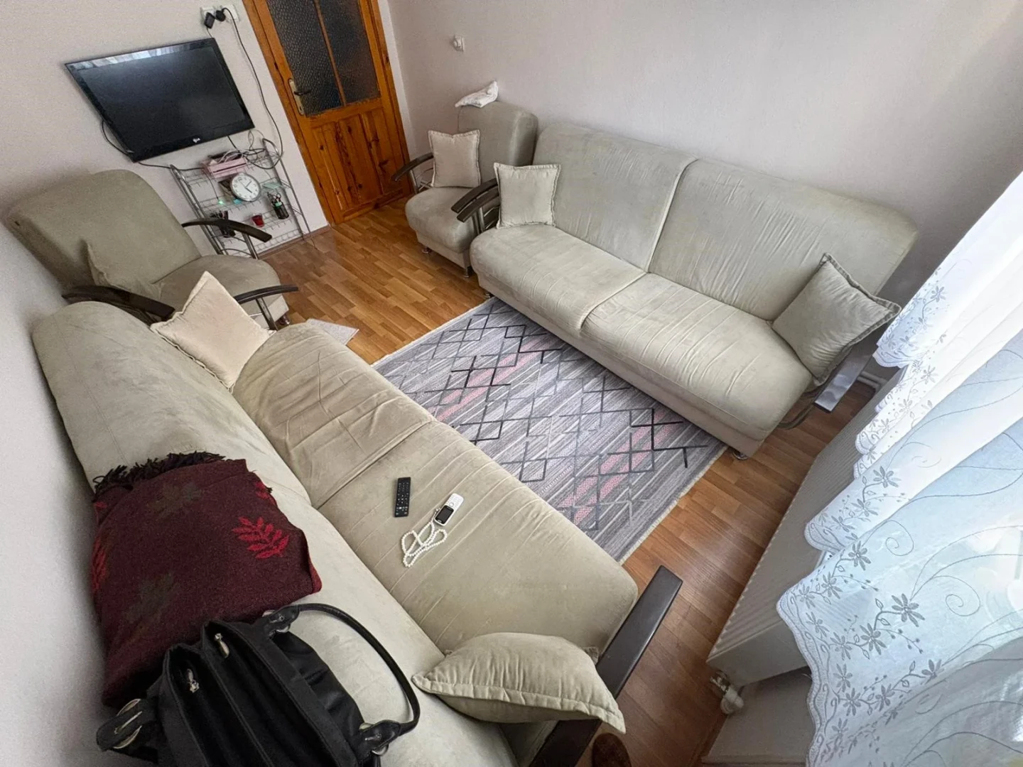 YÜKSEL'DEN ALTINKUM'DA DENİZE 450mt BARBEKÜLÜ ÖNCEPHE 2+1 DAİRE