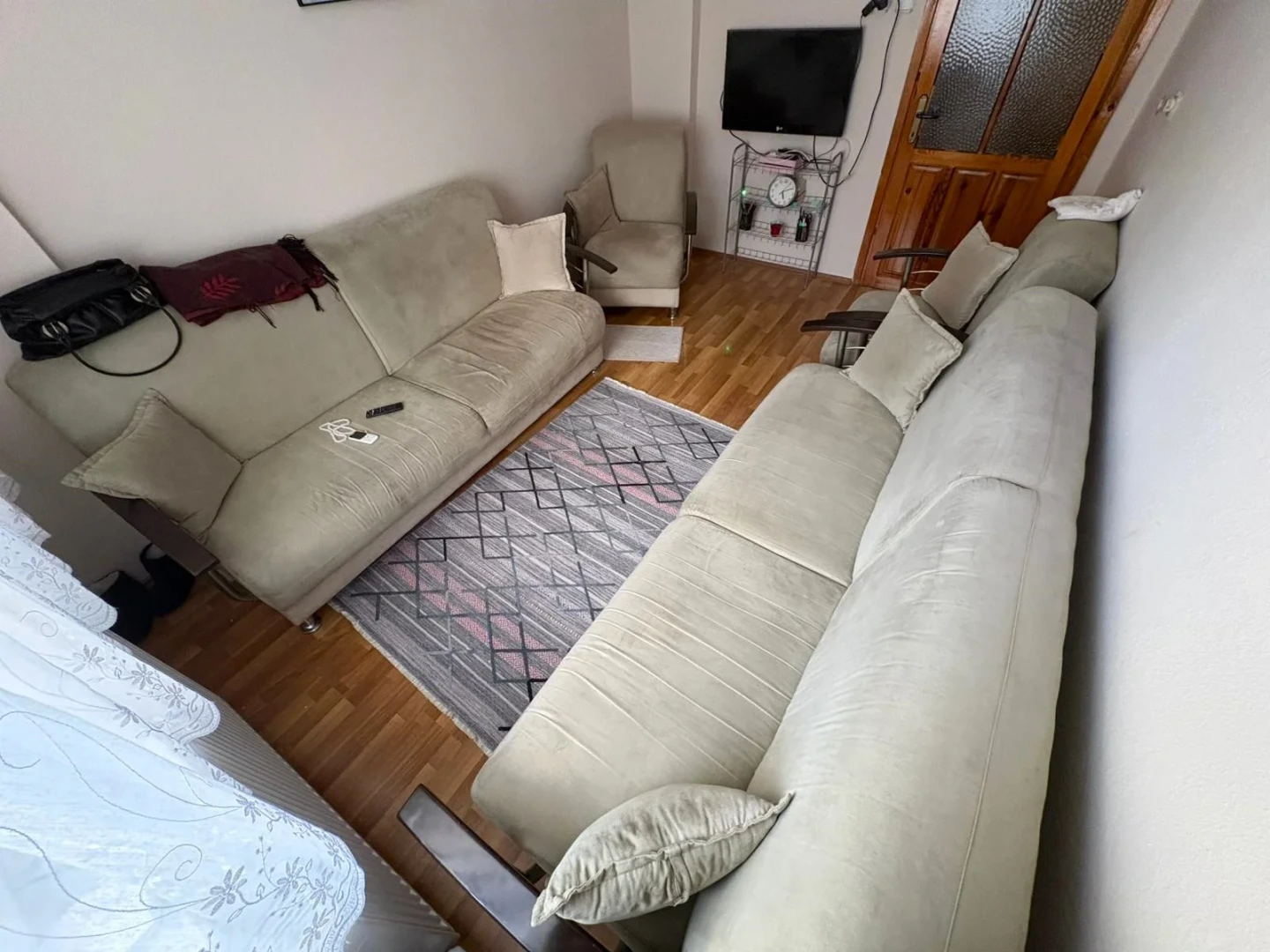 YÜKSEL'DEN ALTINKUM'DA DENİZE 450mt BARBEKÜLÜ ÖNCEPHE 2+1 DAİRE