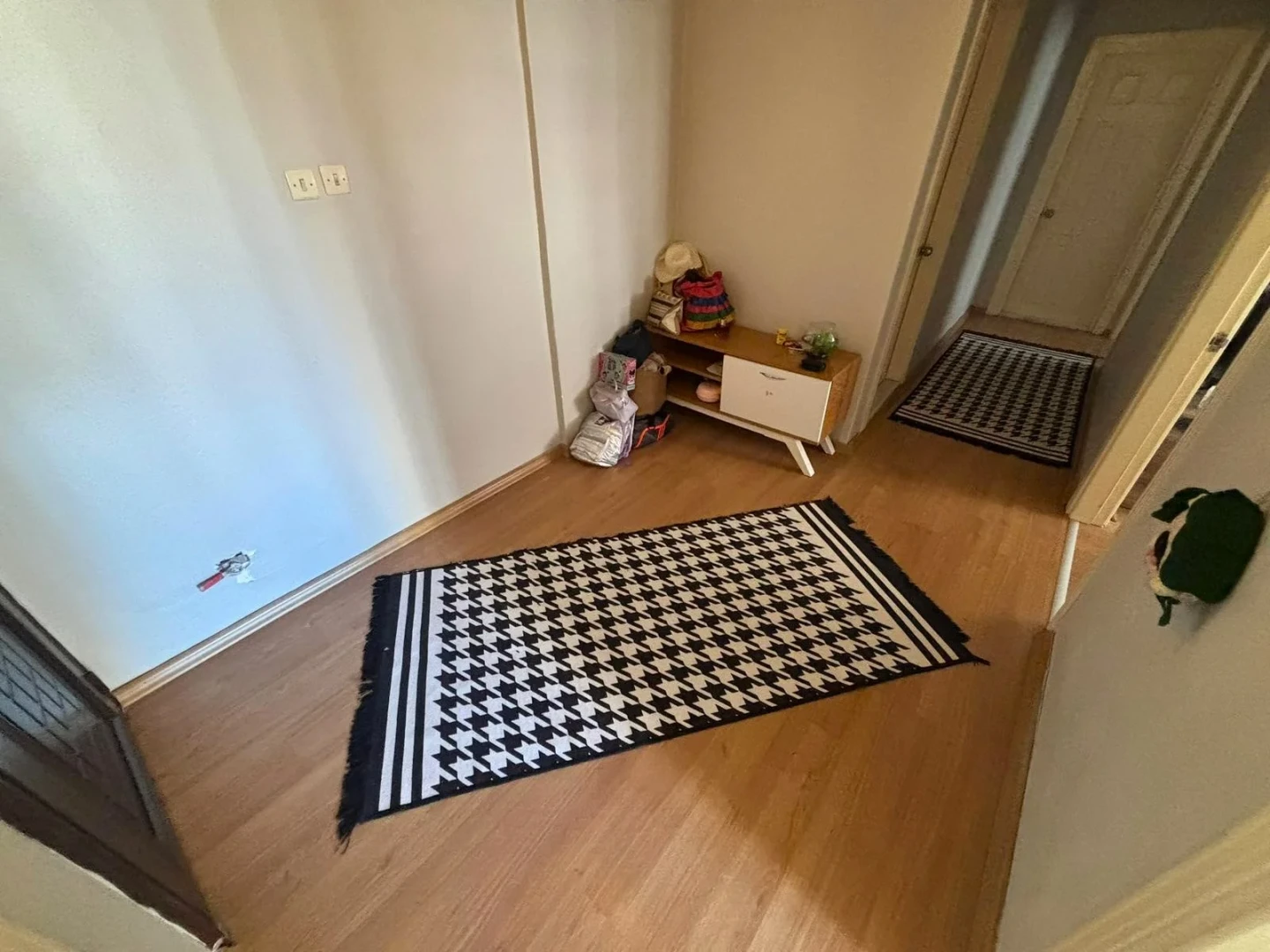 YÜKSEL'DEN ALTINKUM'DA DENİZE 350mt FULL EŞYALI FIRSAT 2+1DAİRE