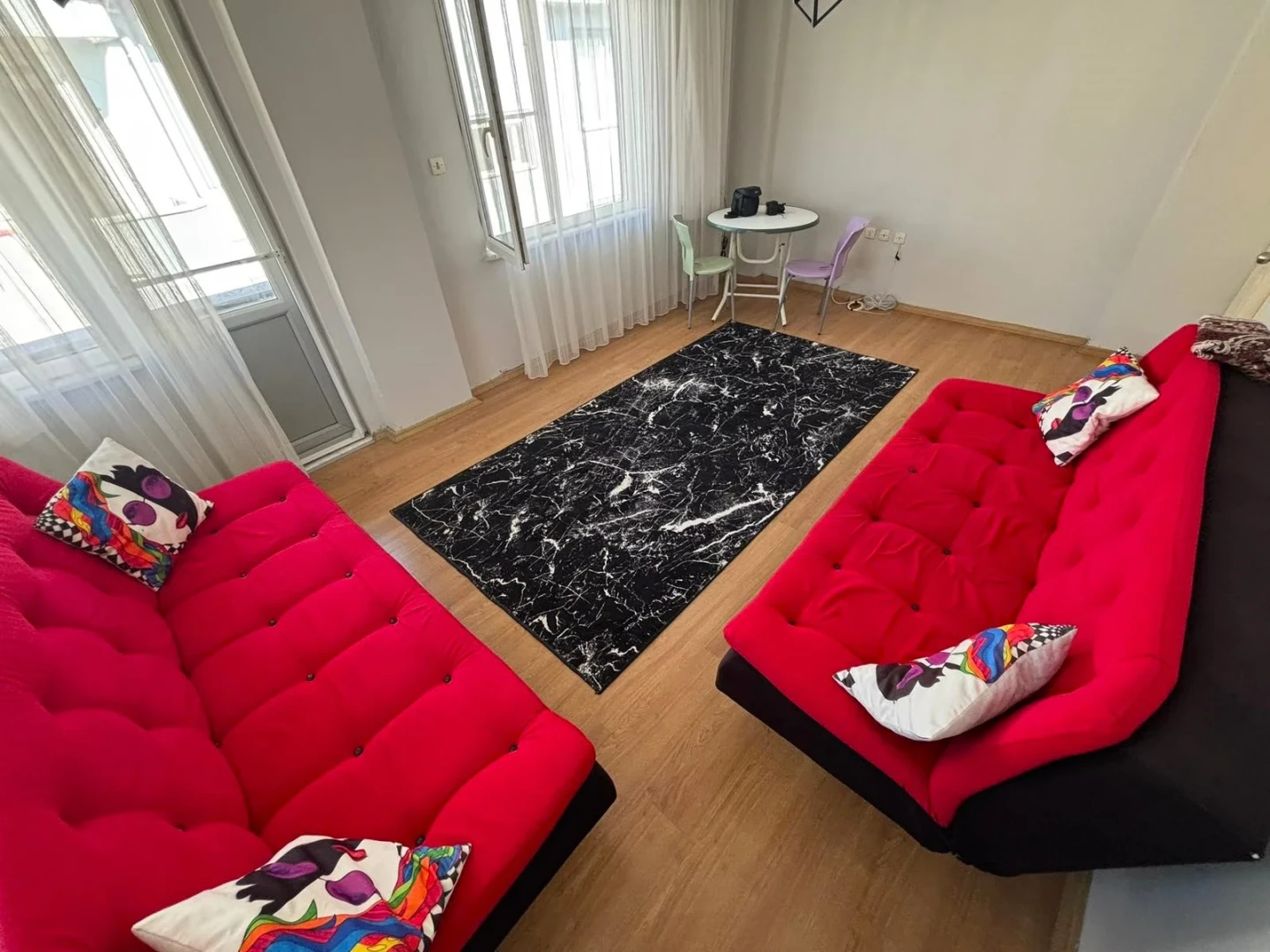 YÜKSEL'DEN ALTINKUM'DA DENİZE 350mt FULL EŞYALI FIRSAT 2+1DAİRE