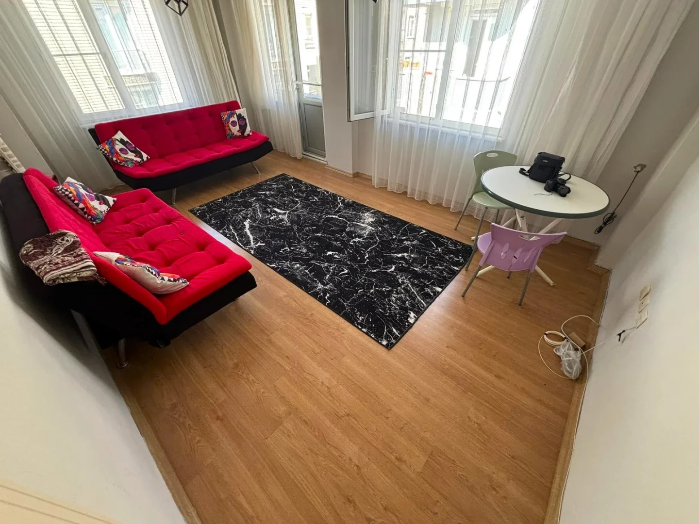 YÜKSEL'DEN ALTINKUM'DA DENİZE 350mt FULL EŞYALI FIRSAT 2+1DAİRE