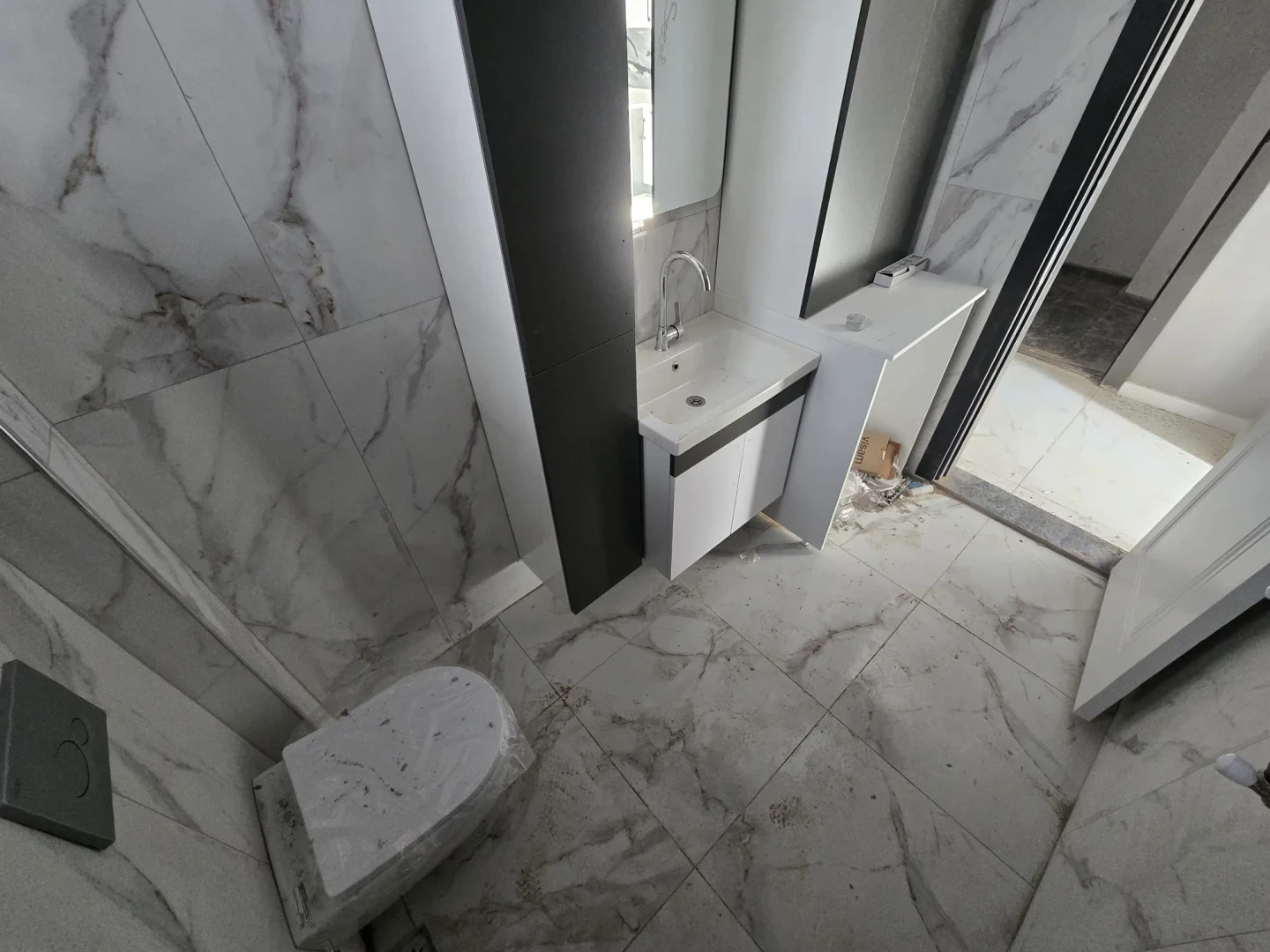 彡YÜKSEL'DEN KADIKÖY'DE YERDEN ISITMA KAPALI OTOPARKLI 1+1 DAİRE彡