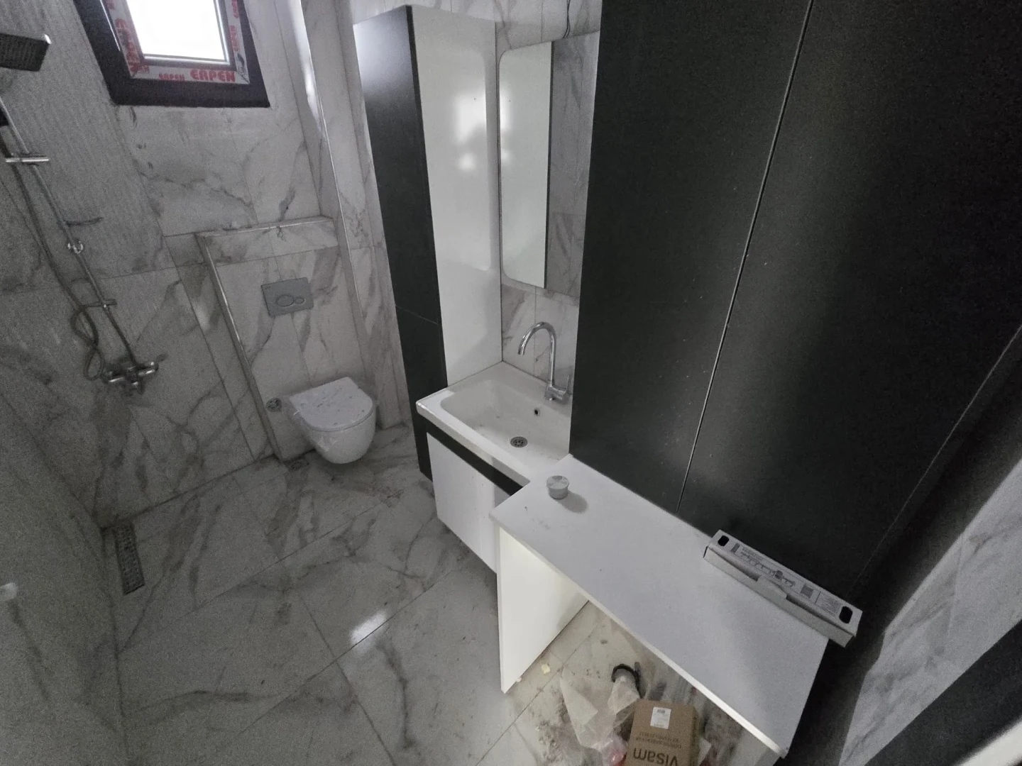 彡YÜKSEL'DEN KADIKÖY'DE YERDEN ISITMA KAPALI OTOPARKLI 1+1 DAİRE彡