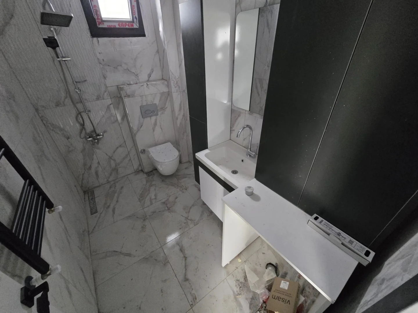 彡YÜKSEL'DEN KADIKÖY'DE YERDEN ISITMA KAPALI OTOPARKLI 1+1 DAİRE彡