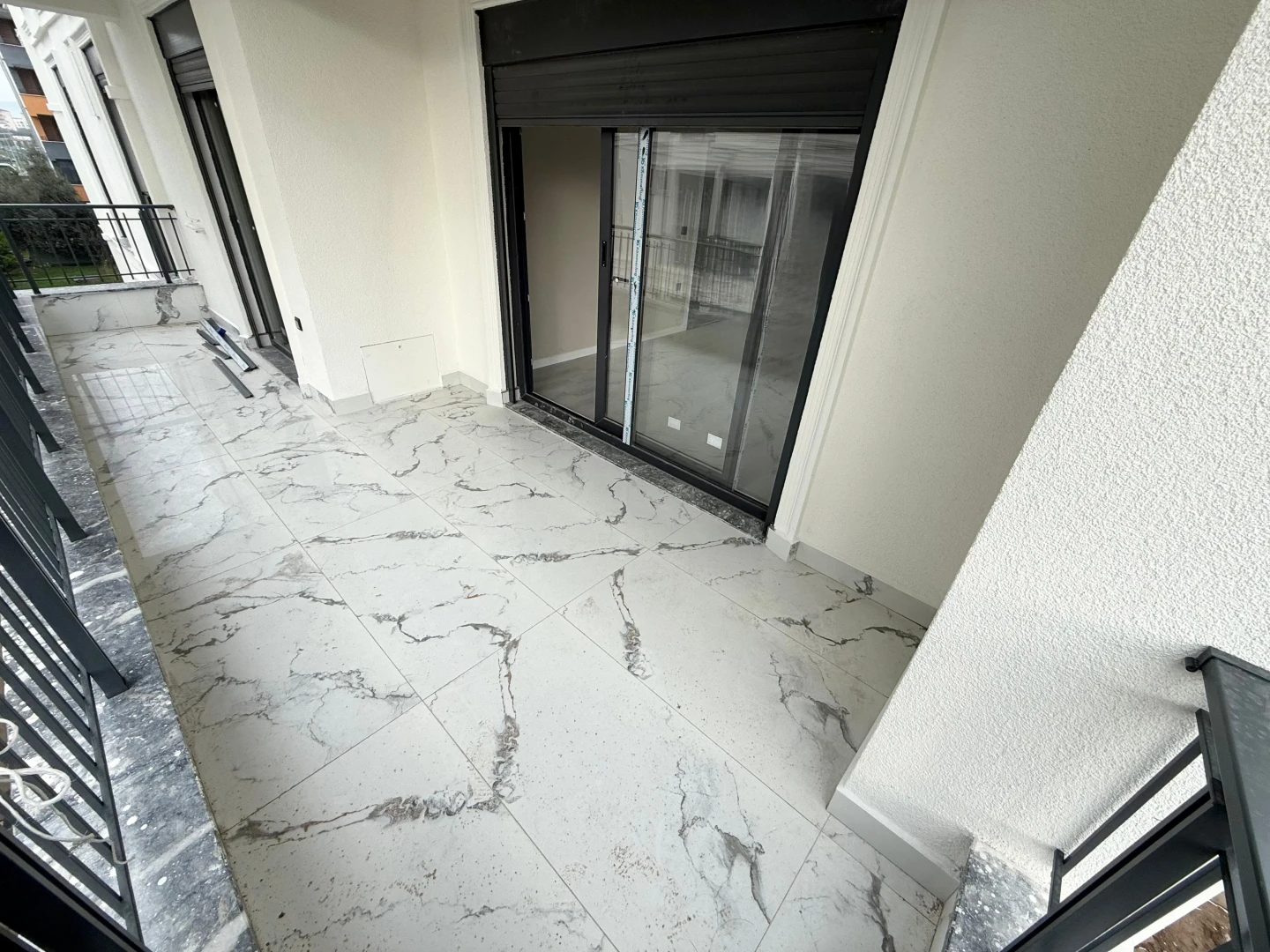 彡YÜKSEL'DEN EDREMİT'TE K.OTOPARK D.GAZLI PANJURLU SIFIR 3+1彡