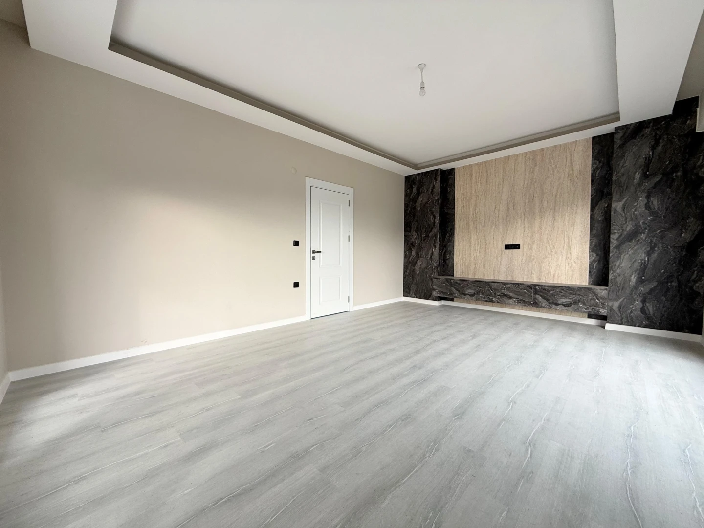 彡YÜKSEL'DEN EDREMİT'TE K.OTOPARK D.GAZLI PANJURLU SIFIR 3+1彡