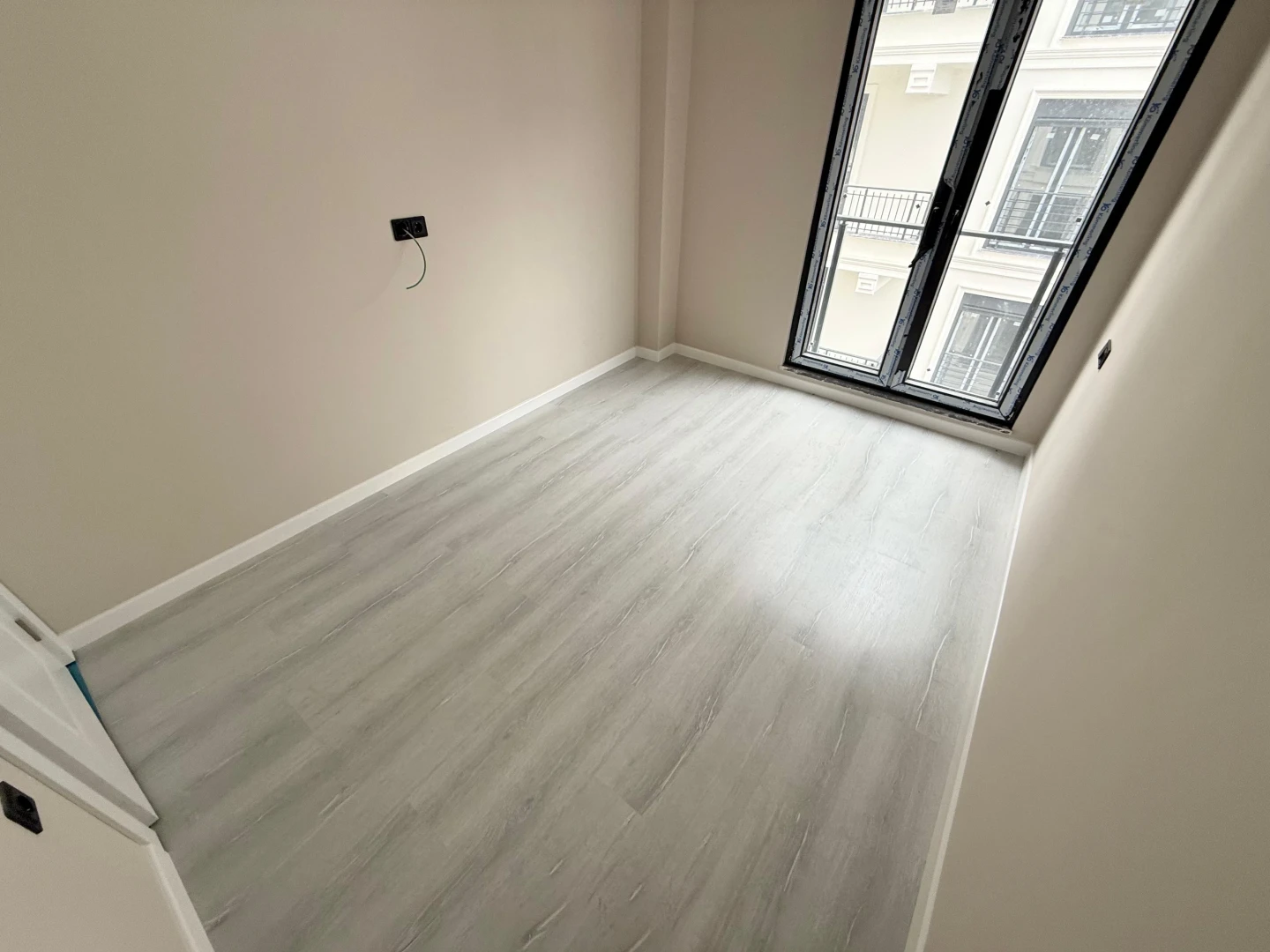 彡YÜKSEL'DEN EDREMİT'TE K.OTOPARK D.GAZLI PANJURLU SIFIR 3+1彡