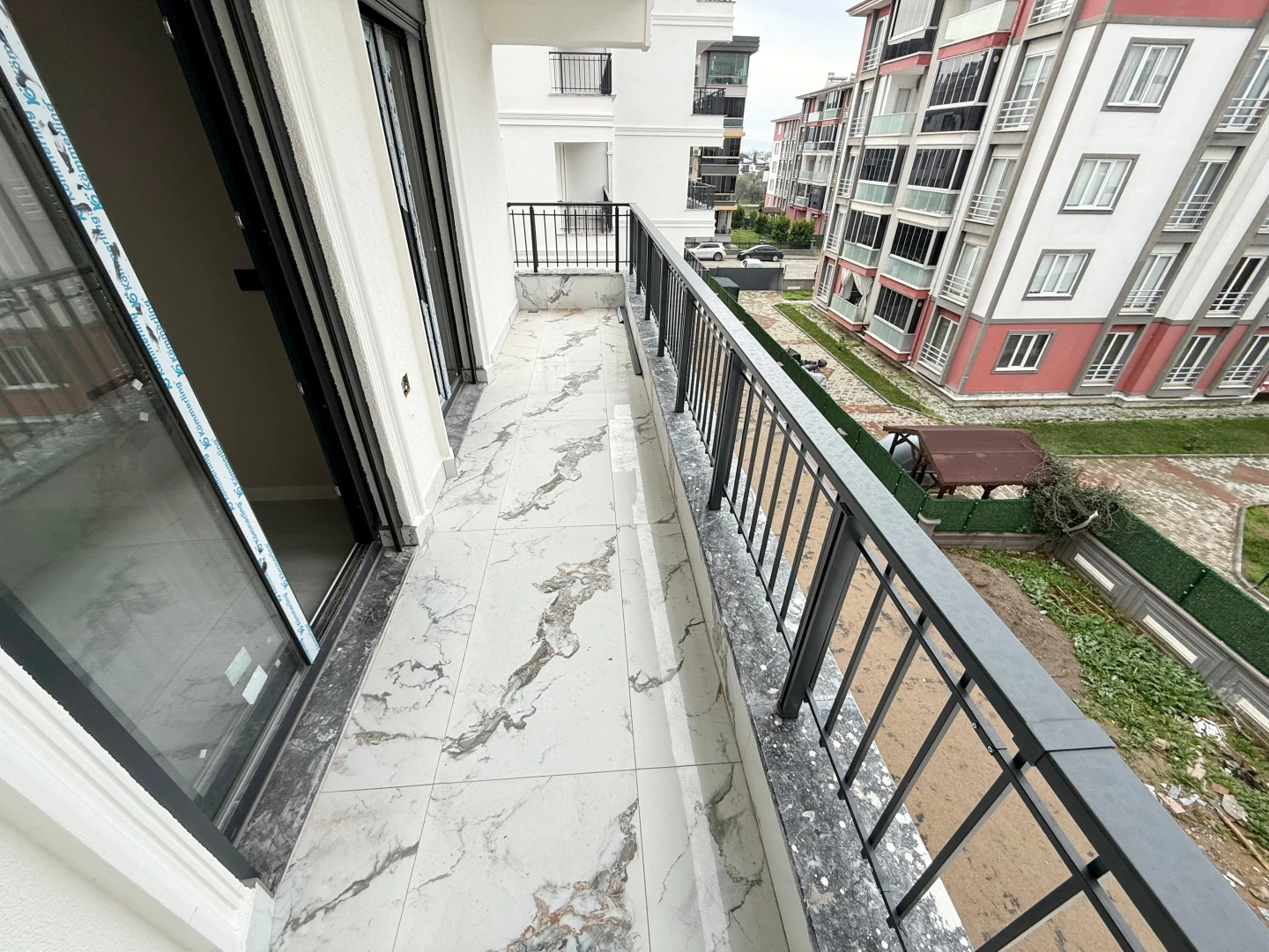 彡YÜKSEL'DEN EDREMİT'TE K.OTOPARK D.GAZLI PANJURLU SIFIR 3+1彡