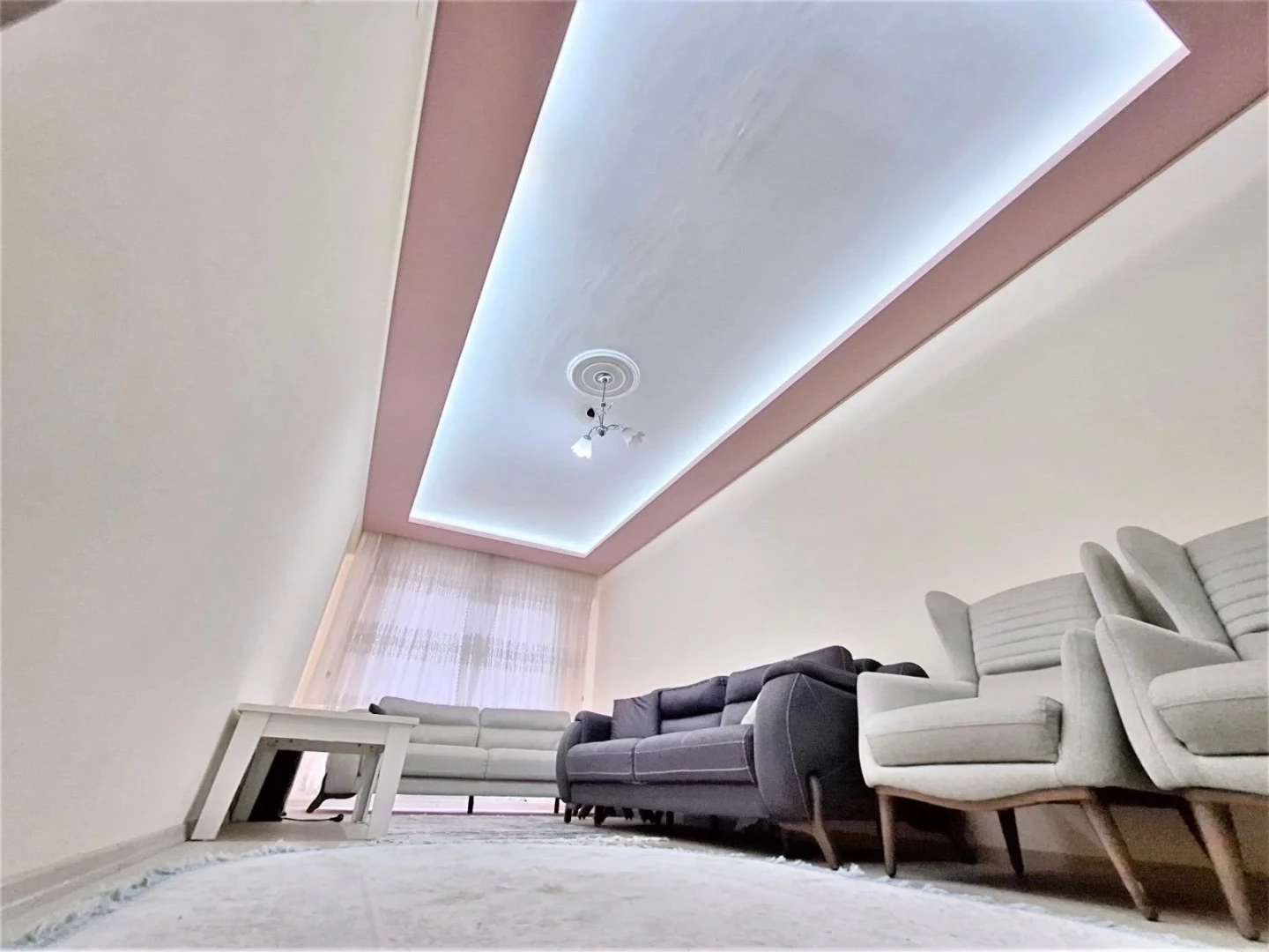 彡YÜKSELDEN EDREMİTTE HARİKA LOKASYONDA 2+1 KAPALI MUTFAK DAİRE彡