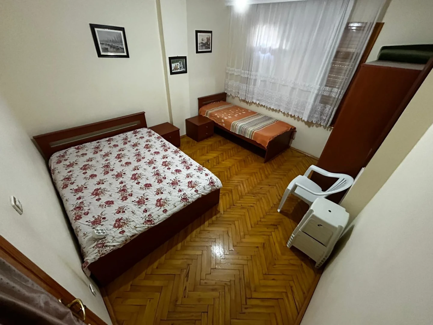 YÜKSELDEN ALTINOLUK MERKEZDE ÖNCEPHE ARAKAT AYRI MUTFAK 2+1DAİRE
