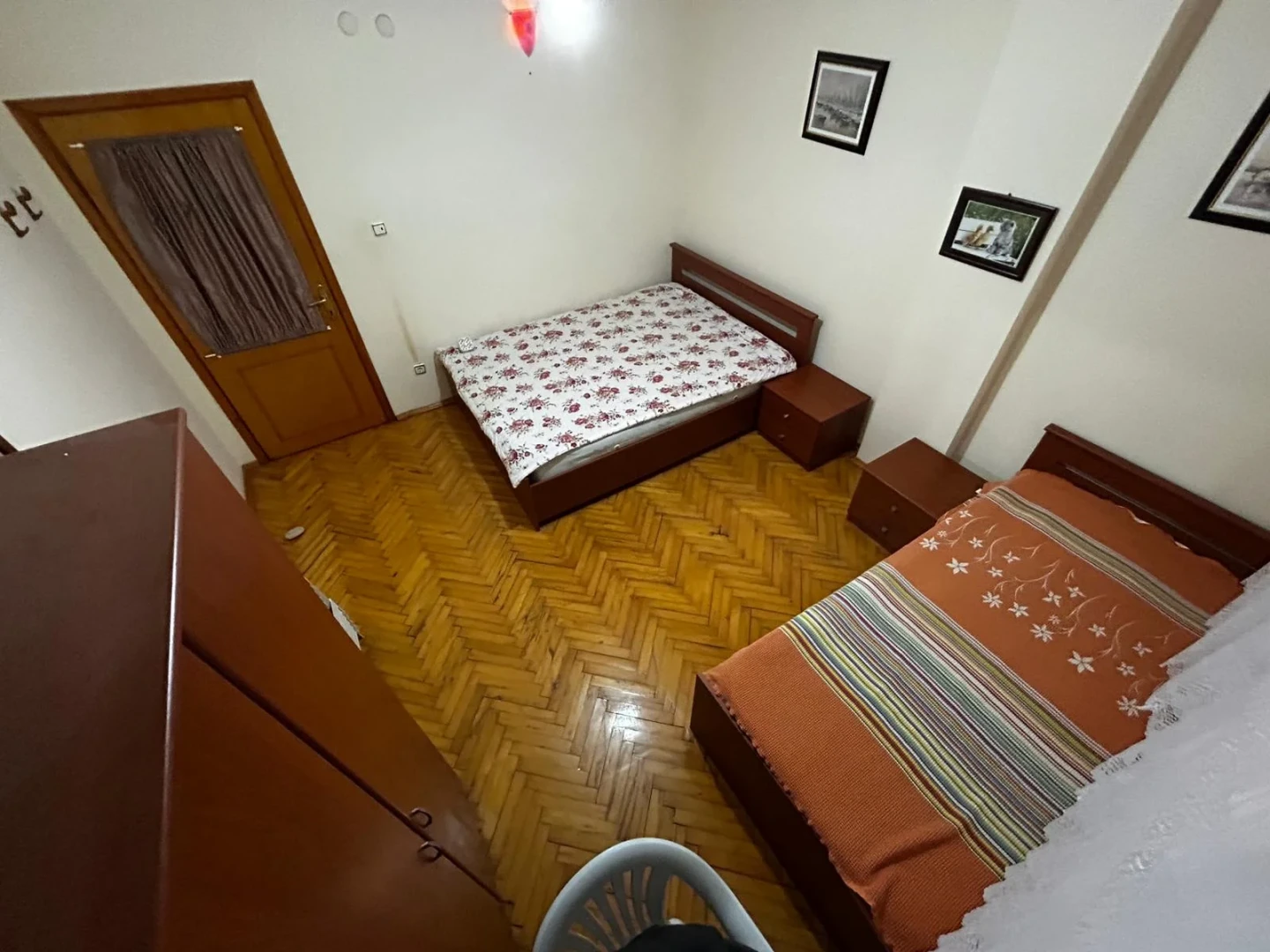 YÜKSELDEN ALTINOLUK MERKEZDE ÖNCEPHE ARAKAT AYRI MUTFAK 2+1DAİRE