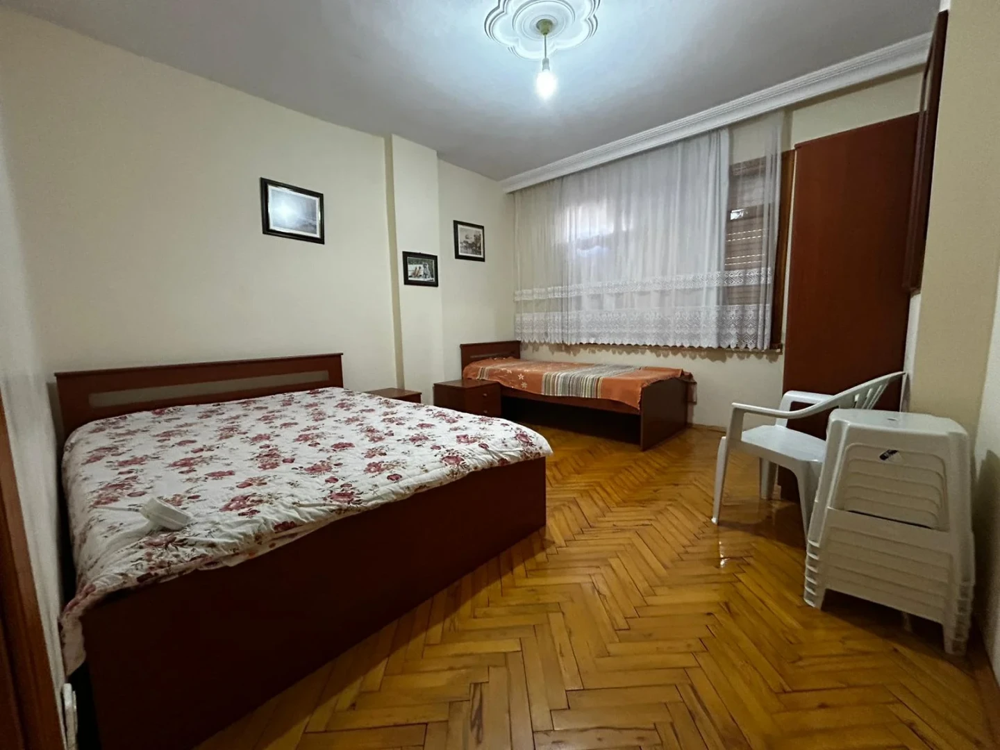 YÜKSELDEN ALTINOLUK MERKEZDE ÖNCEPHE ARAKAT AYRI MUTFAK 2+1DAİRE