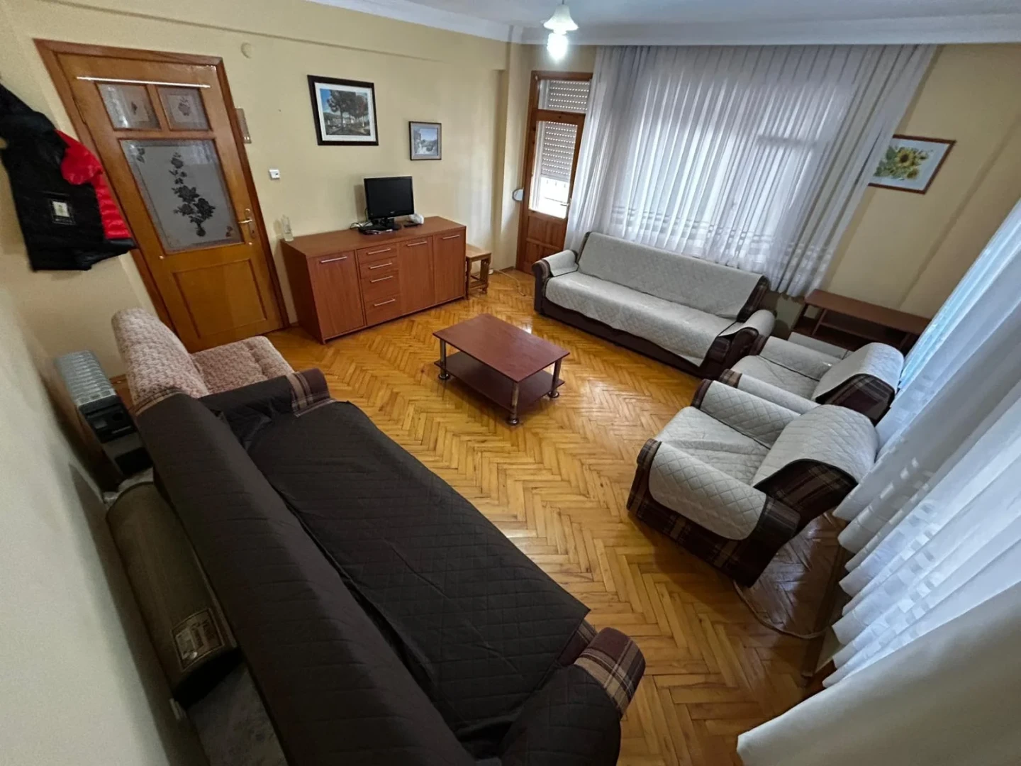 YÜKSELDEN ALTINOLUK MERKEZDE ÖNCEPHE ARAKAT AYRI MUTFAK 2+1DAİRE