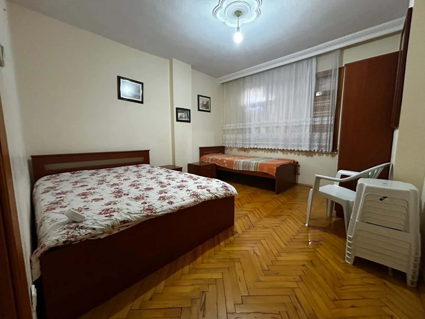 YÜKSELDEN ALTINOLUK MERKEZDE ÖNCEPHE ARAKAT AYRI MUTFAK 2+1DAİRE