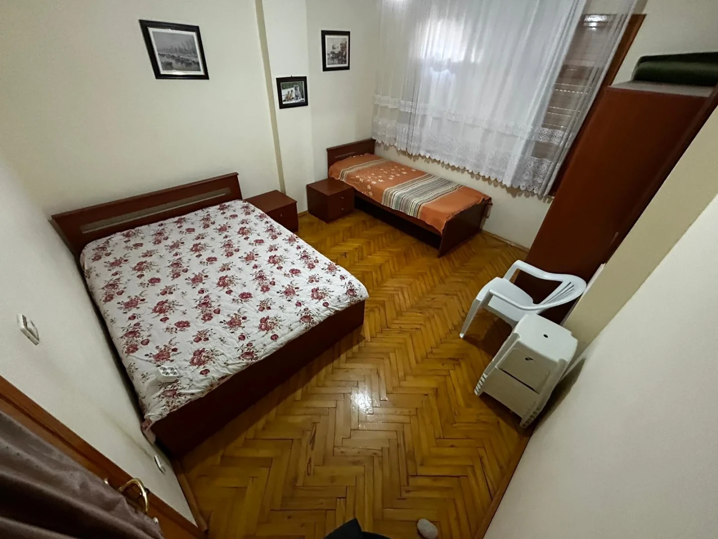 YÜKSELDEN ALTINOLUK MERKEZDE ÖNCEPHE ARAKAT AYRI MUTFAK 2+1DAİRE