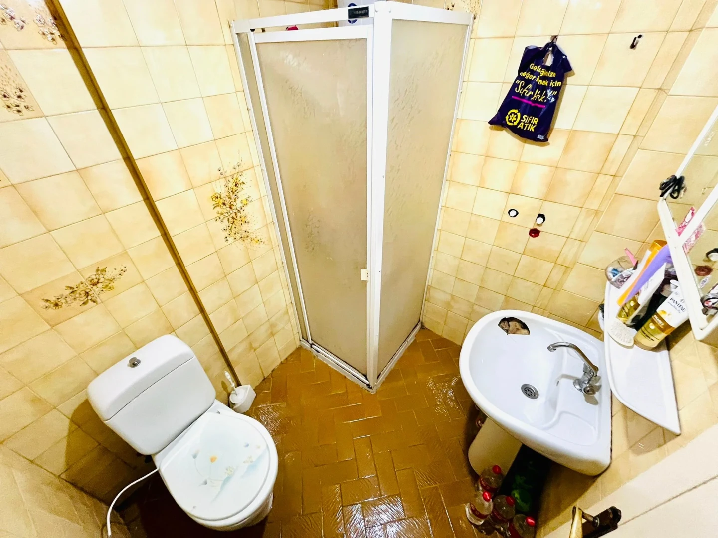 YETKİ YÜKSELDEN AKÇAY MERKEZDE DENİZE 50 MT SATILIK 3+1 DAİRE