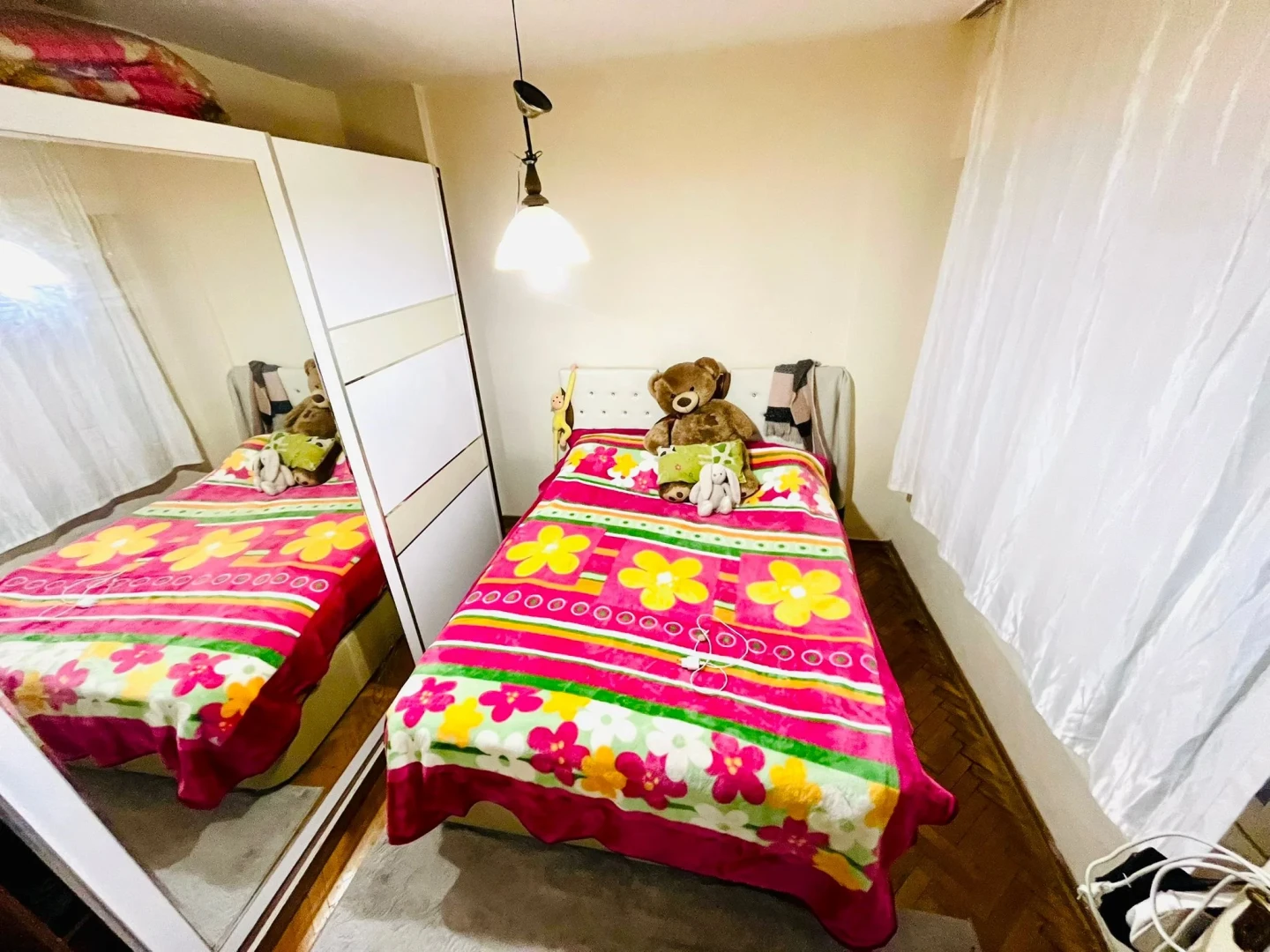 YETKİ YÜKSELDEN AKÇAY MERKEZDE DENİZE 50 MT SATILIK 3+1 DAİRE