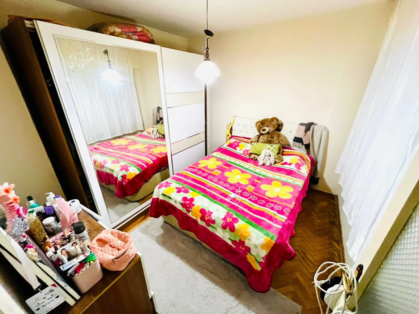 YETKİ YÜKSELDEN AKÇAY MERKEZDE DENİZE 50 MT SATILIK 3+1 DAİRE