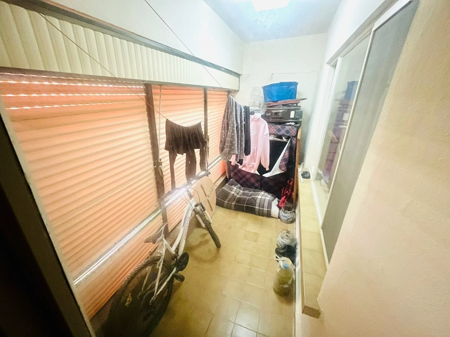 YETKİ YÜKSELDEN AKÇAY MERKEZDE DENİZE 50 MT SATILIK 3+1 DAİRE