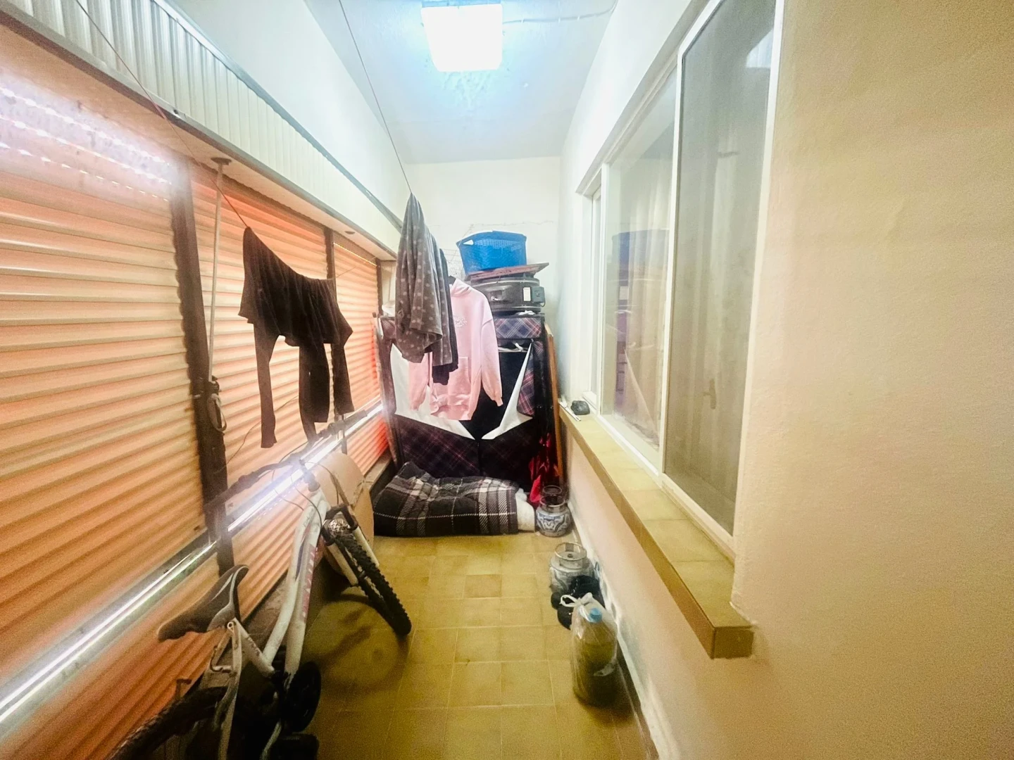 YETKİ YÜKSELDEN AKÇAY MERKEZDE DENİZE 50 MT SATILIK 3+1 DAİRE