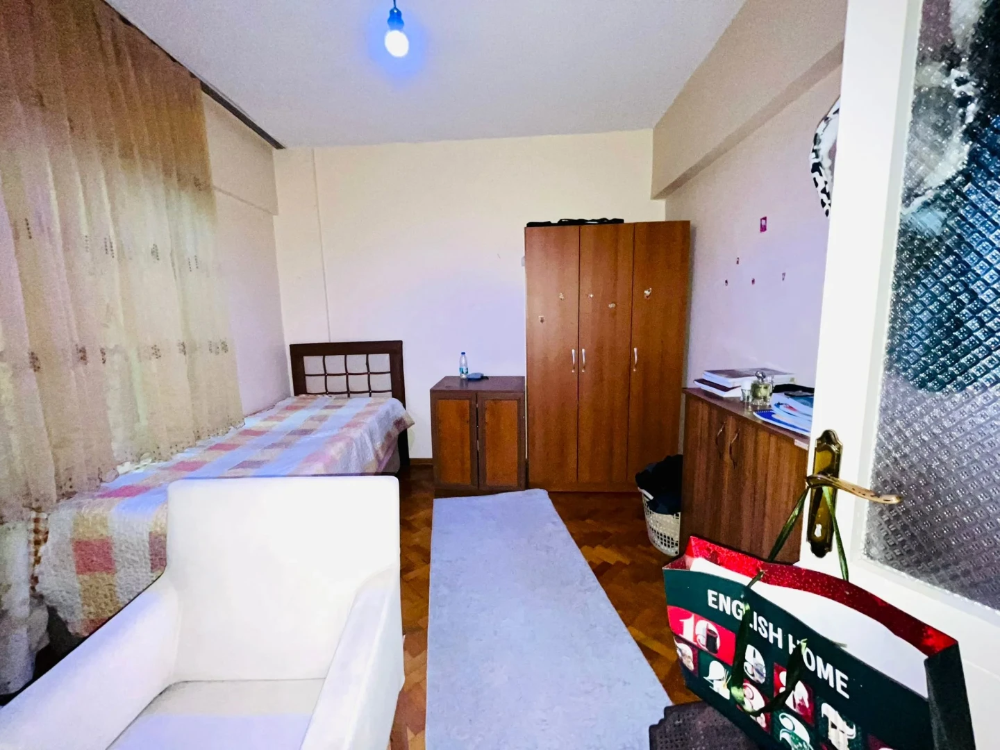 YETKİ YÜKSELDEN AKÇAY MERKEZDE DENİZE 50 MT SATILIK 3+1 DAİRE