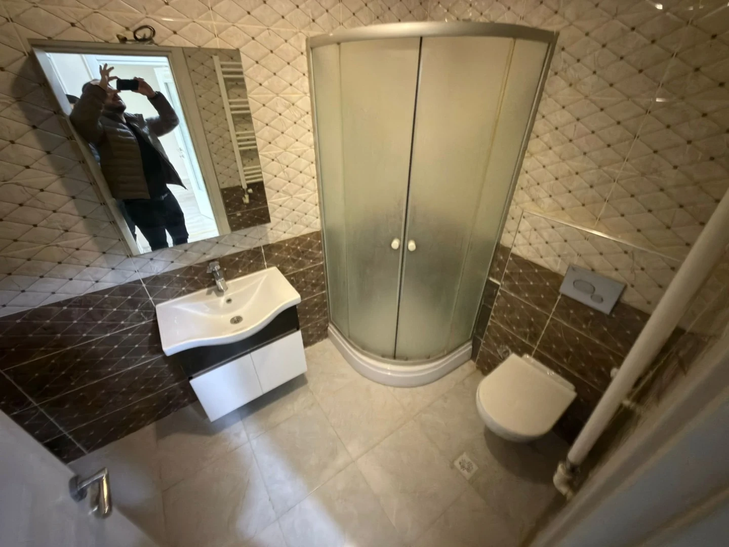 YÜKSELDEN ALTINKUMDA ÖN CEPHE DOĞALGAZLI SATILIK 1+1 FERAH DAİRE