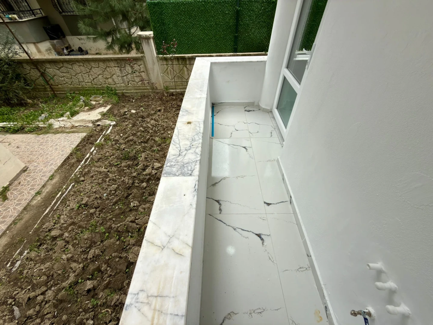 YÜKSELDEN ALTINKUM MERKEZDE LÜKS TASARIM SATILIK 2+1 GENİŞ DAİRE