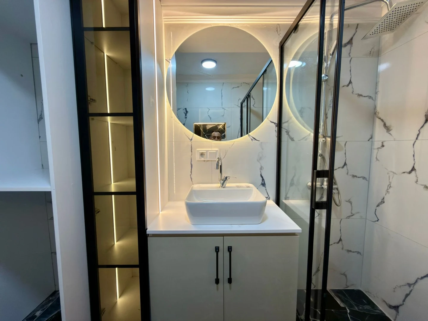 YÜKSELDEN ALTINKUM MERKEZDE LÜKS TASARIM SATILIK 2+1 GENİŞ DAİRE