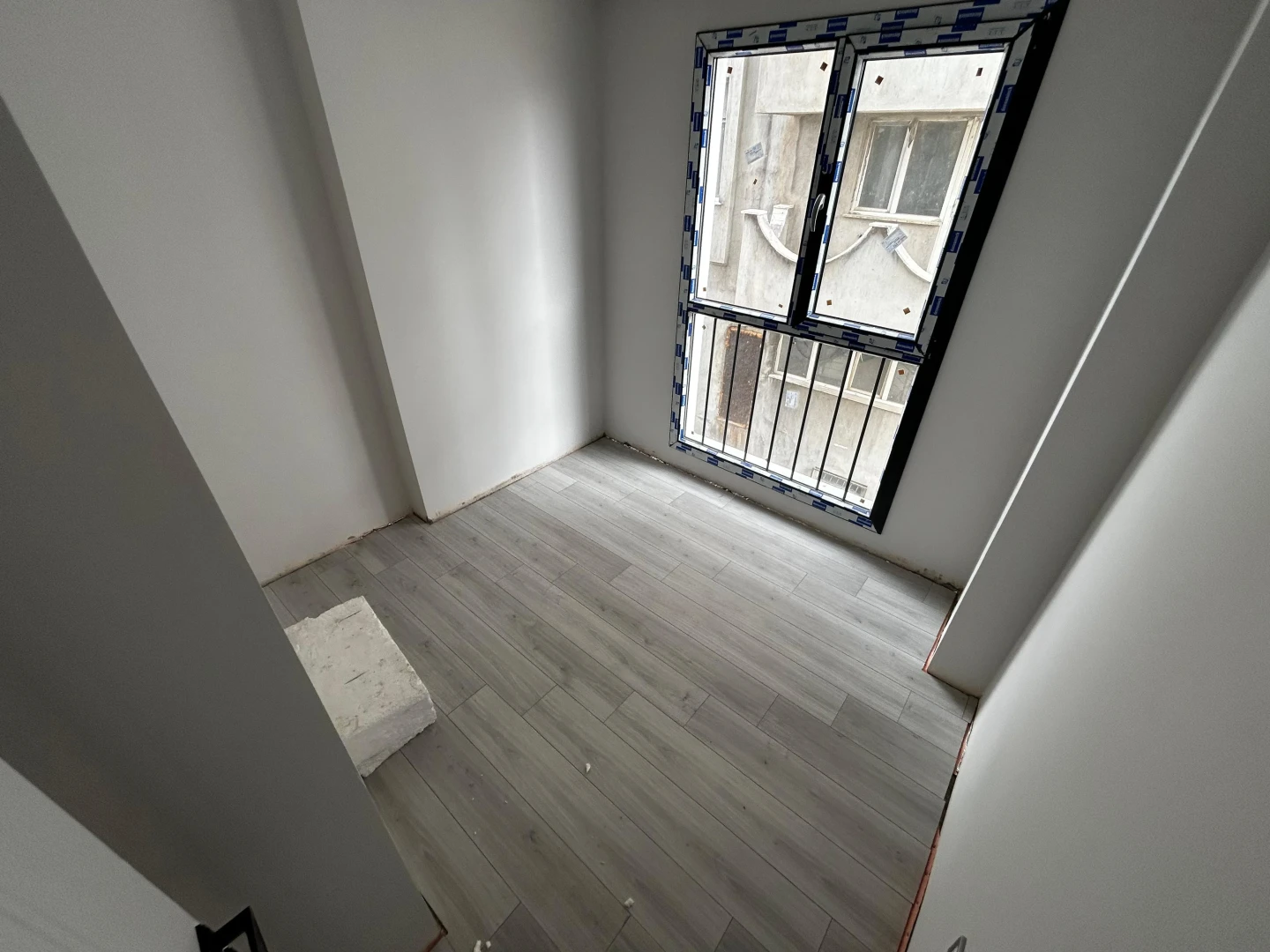 YÜKSEL'DEN KADIKÖY'DE 2+1 TAKASA AÇIK ARAKAT SIFIR LÜKS DAİRE