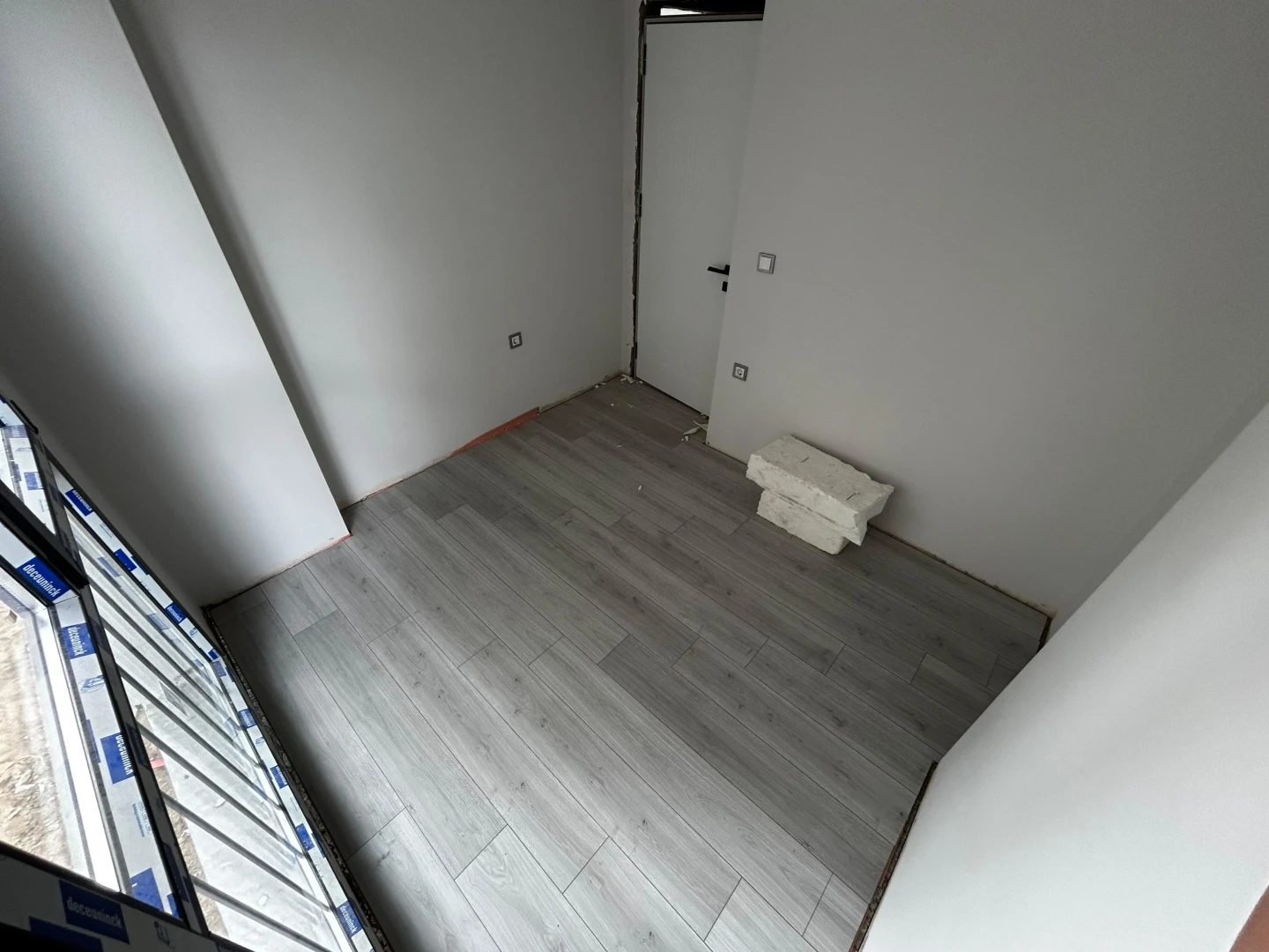 YÜKSEL'DEN KADIKÖY'DE 2+1 TAKASA AÇIK ARAKAT SIFIR LÜKS DAİRE