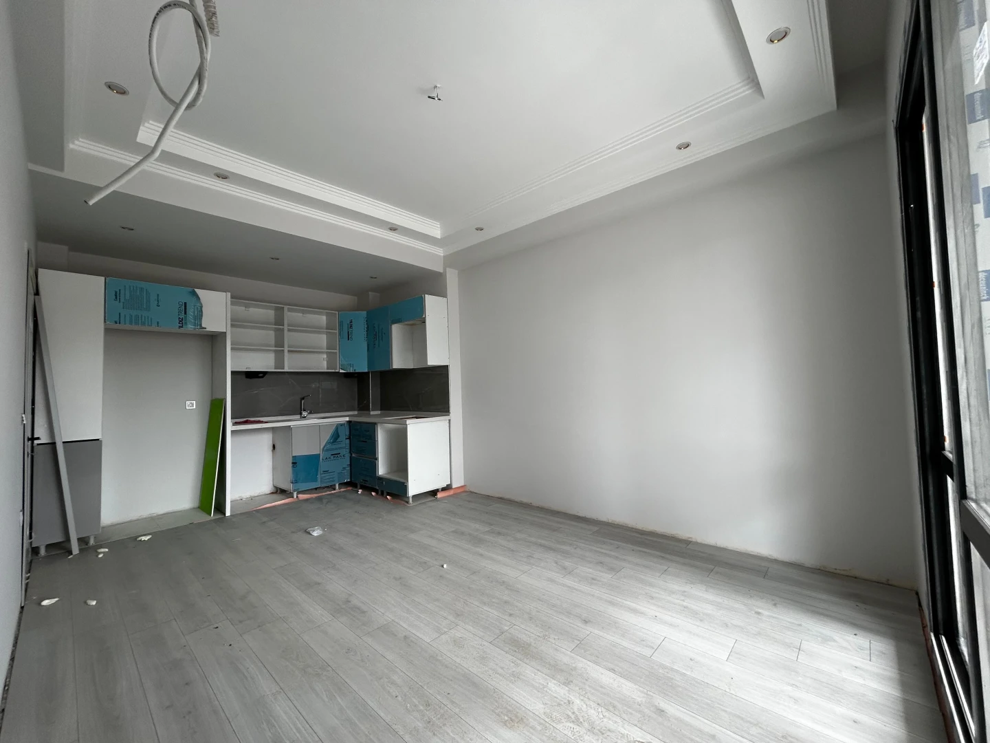 YÜKSEL'DEN KADIKÖY'DE 2+1 TAKASA AÇIK ARAKAT SIFIR LÜKS DAİRE