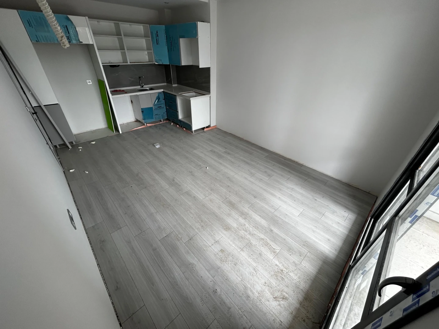 YÜKSEL'DEN KADIKÖY'DE 2+1 TAKASA AÇIK ARAKAT SIFIR LÜKS DAİRE