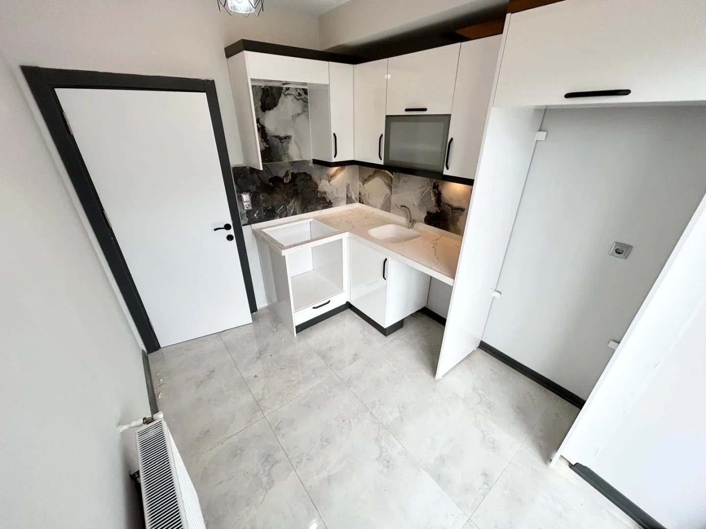 彡 YÜKSEL'DEN TUZCUMURAT'TA 2+1 ÖNCEPHE SIFIR ARAKAT DAİRE 彡