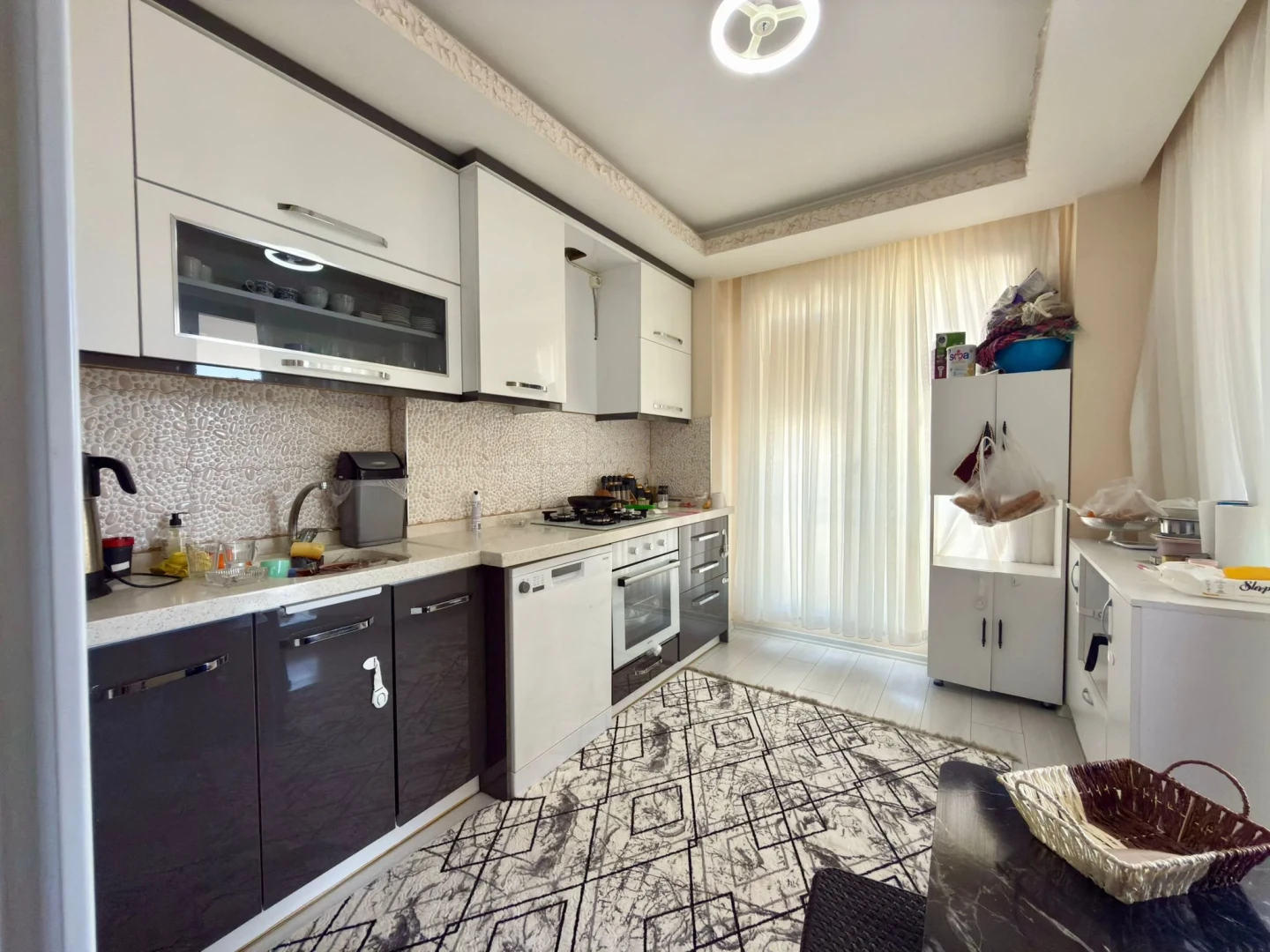 YÜKSELDEN GÜREDE ÖN CEPHE MANZARALI SATILIK 3+1ULTRA GENİŞ DAİRE