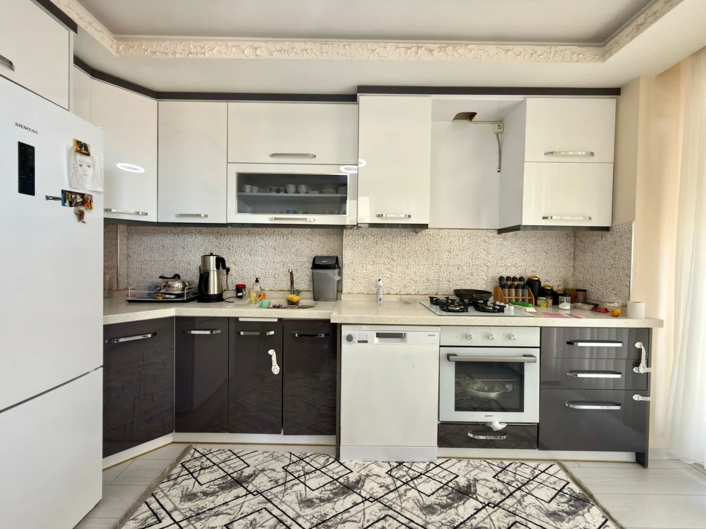 YÜKSELDEN GÜREDE ÖN CEPHE MANZARALI SATILIK 3+1ULTRA GENİŞ DAİRE