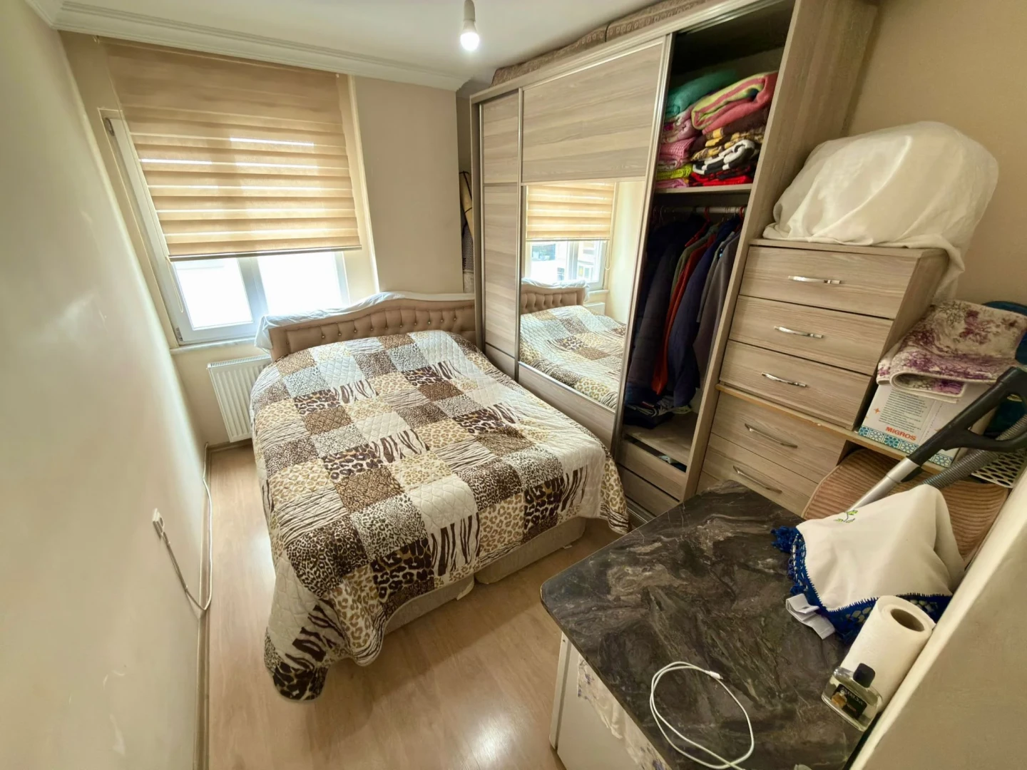 YÜKSELDEN ALTINKUMDA DOĞALGAZLI ARAKAT ÖN CEPHE SATILIK 2+1DAİRE