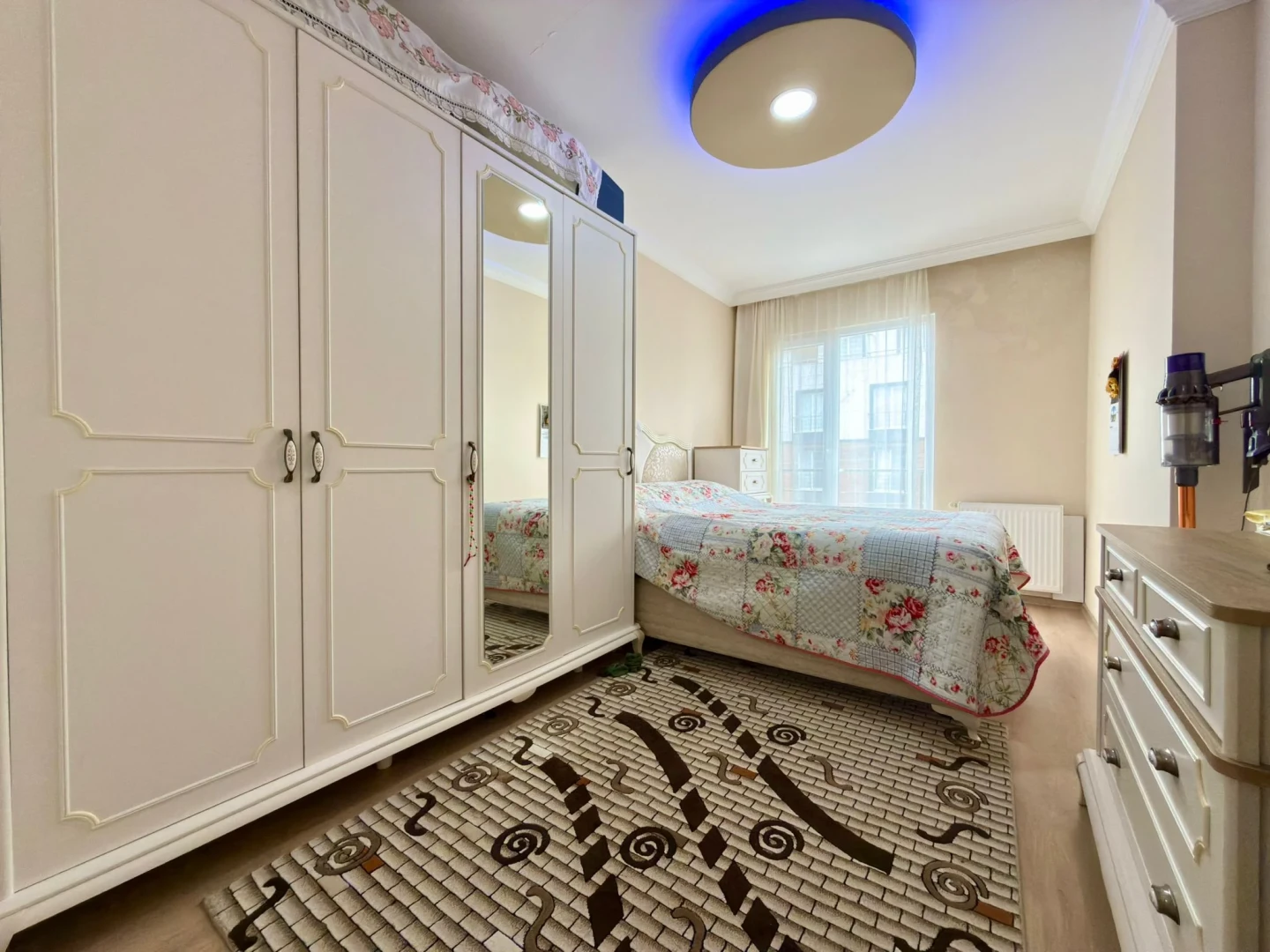 YÜKSELDEN ALTINKUMDA DOĞALGAZLI ARAKAT ÖN CEPHE SATILIK 2+1DAİRE