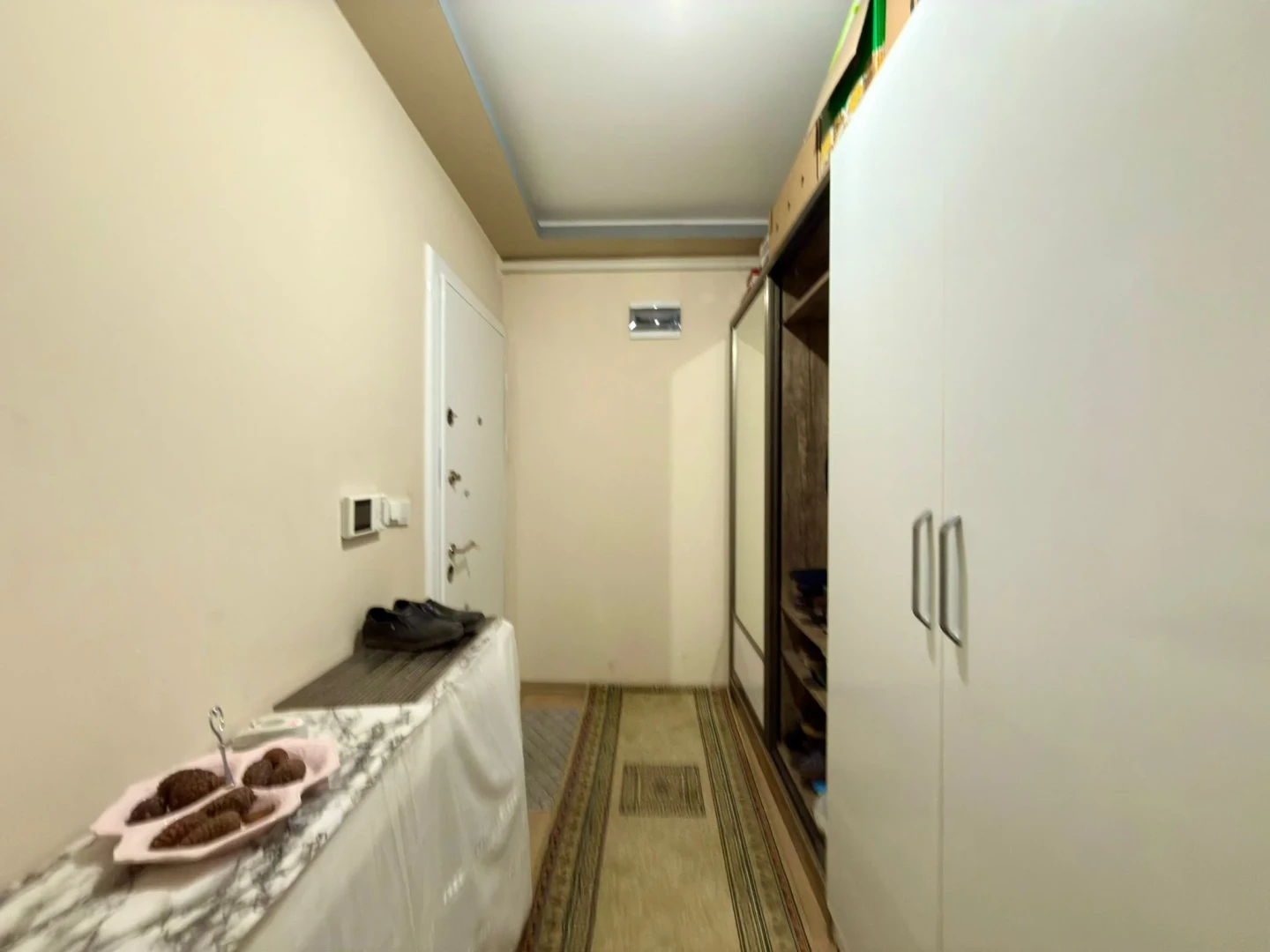 YÜKSELDEN ALTINKUMDA DOĞALGAZLI ARAKAT ÖN CEPHE SATILIK 2+1DAİRE