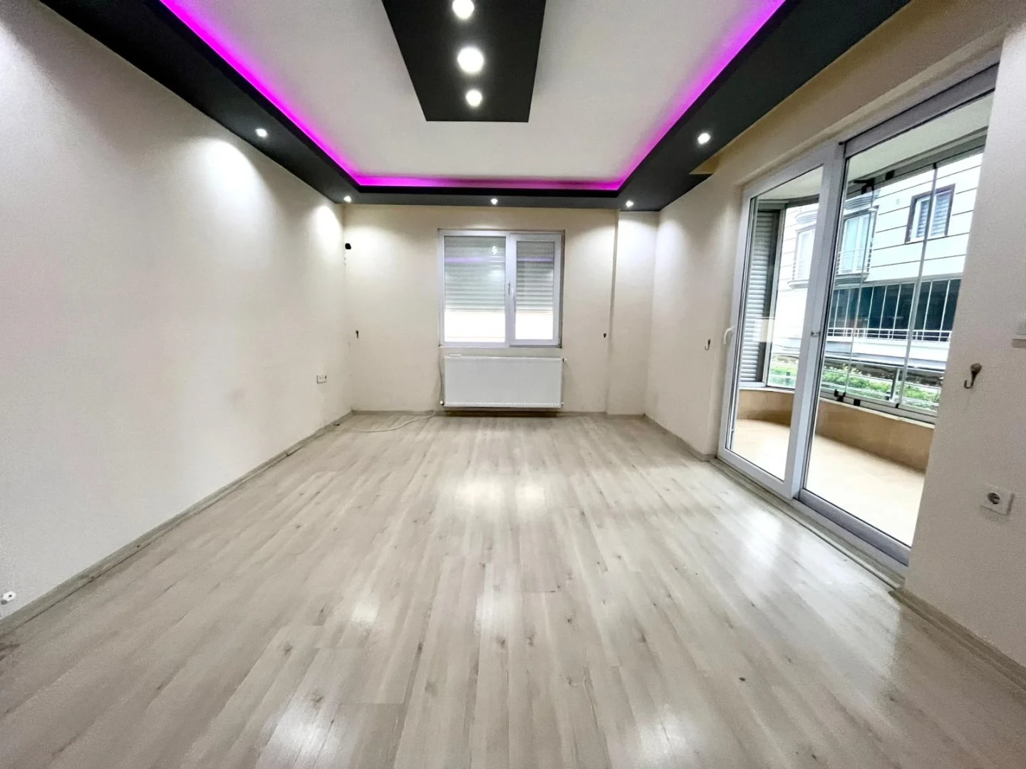 YÜKSELDEN ALTINKUM'DA DOĞALGAZLI AYRI MUTFAK SATILIK 2+1 DAİRE