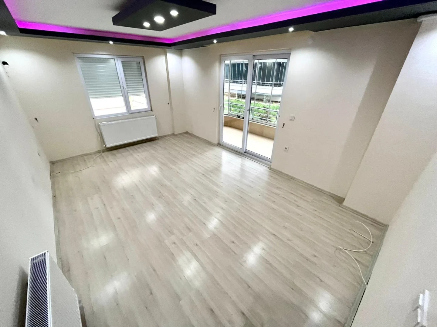 YÜKSELDEN ALTINKUM'DA DOĞALGAZLI AYRI MUTFAK SATILIK 2+1 DAİRE