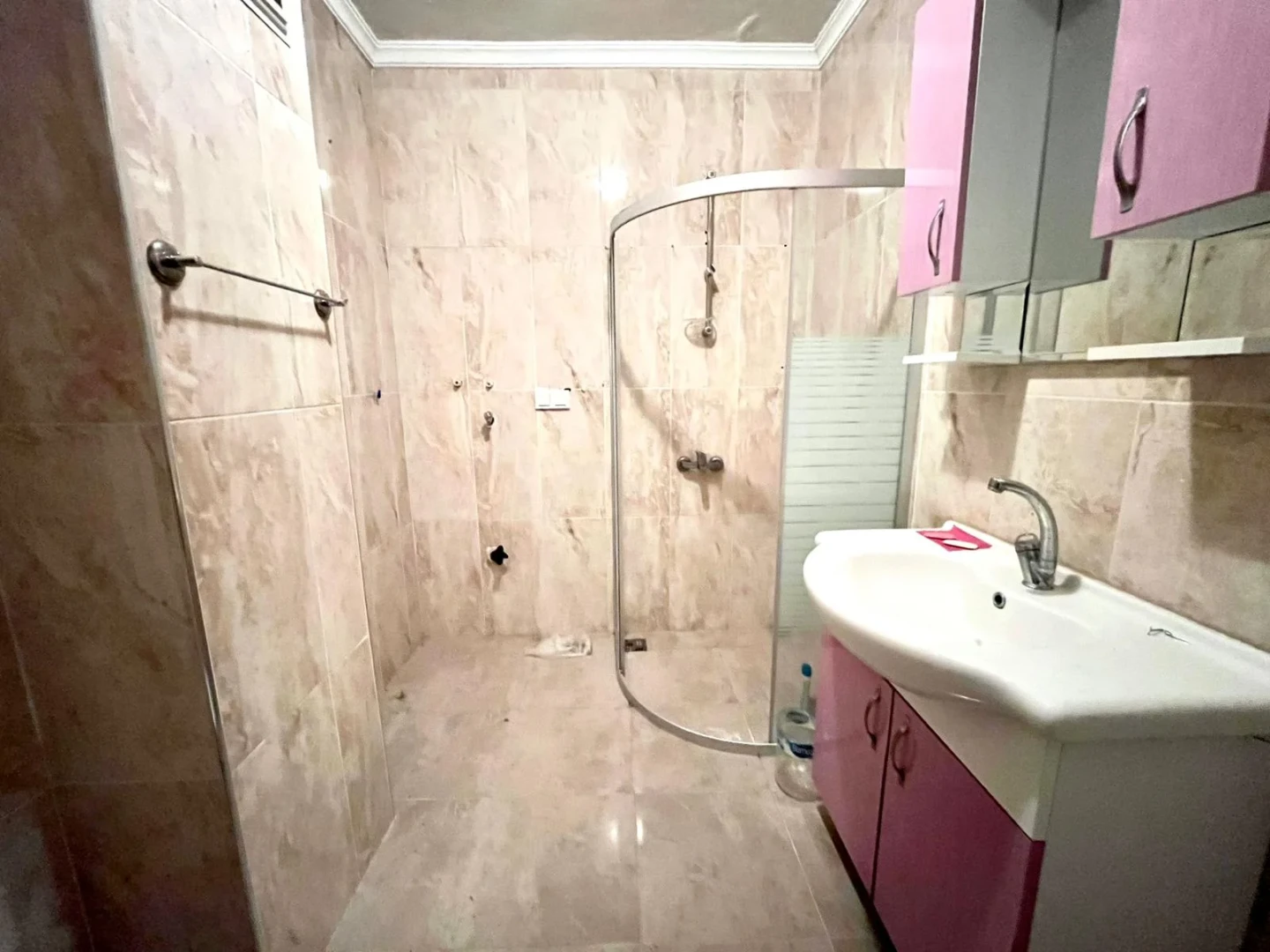 YÜKSELDEN ALTINKUM'DA DOĞALGAZLI AYRI MUTFAK SATILIK 2+1 DAİRE
