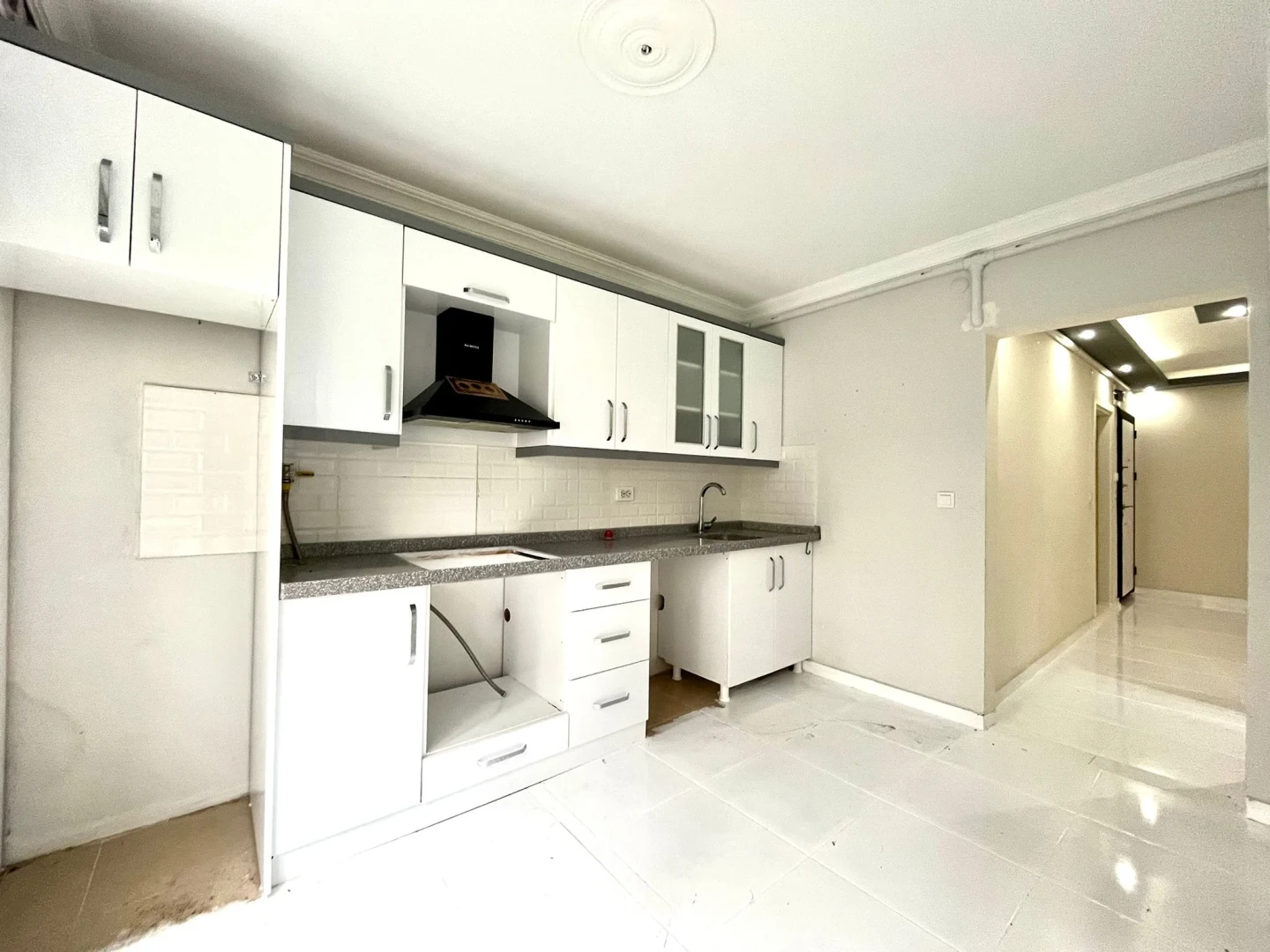 YÜKSELDEN ALTINKUM'DA DOĞALGAZLI AYRI MUTFAK SATILIK 2+1 DAİRE