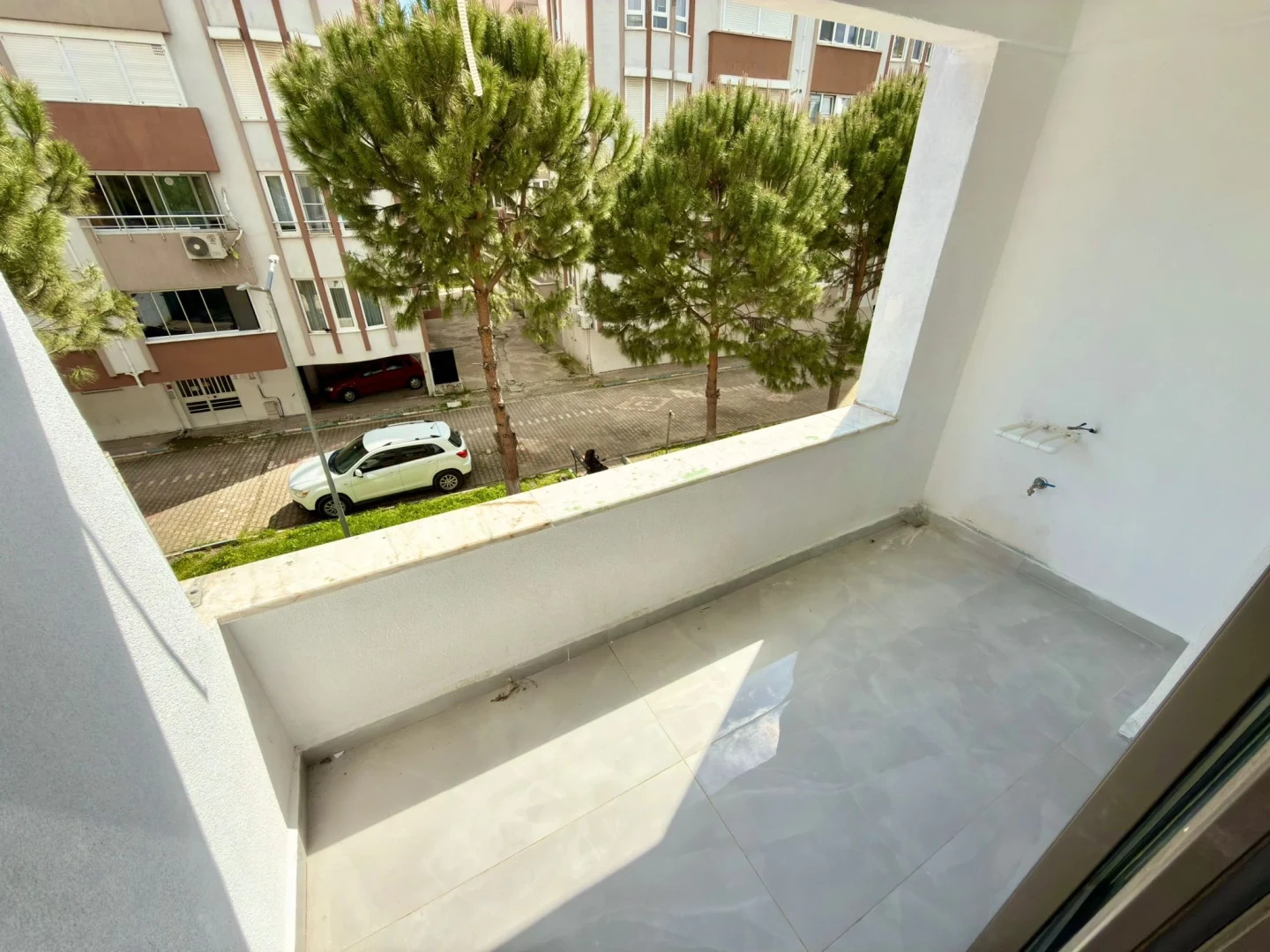 YÜKSELDEN ALTINKUMDA ARA KAT ÖN CEPHE ULTRA LÜX 3+1 DAİRE