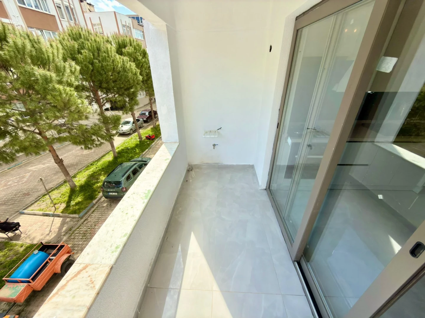 YÜKSELDEN ALTINKUMDA ARA KAT ÖN CEPHE ULTRA LÜX 3+1 DAİRE
