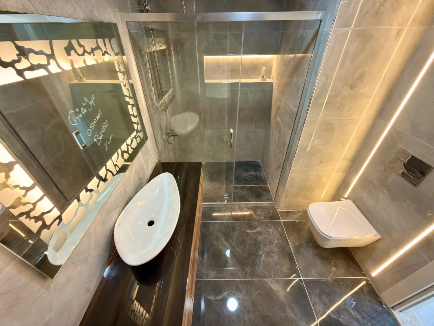 YÜKSELDEN ALTINKUMDA ARA KAT ÖN CEPHE ULTRA LÜX 3+1 DAİRE