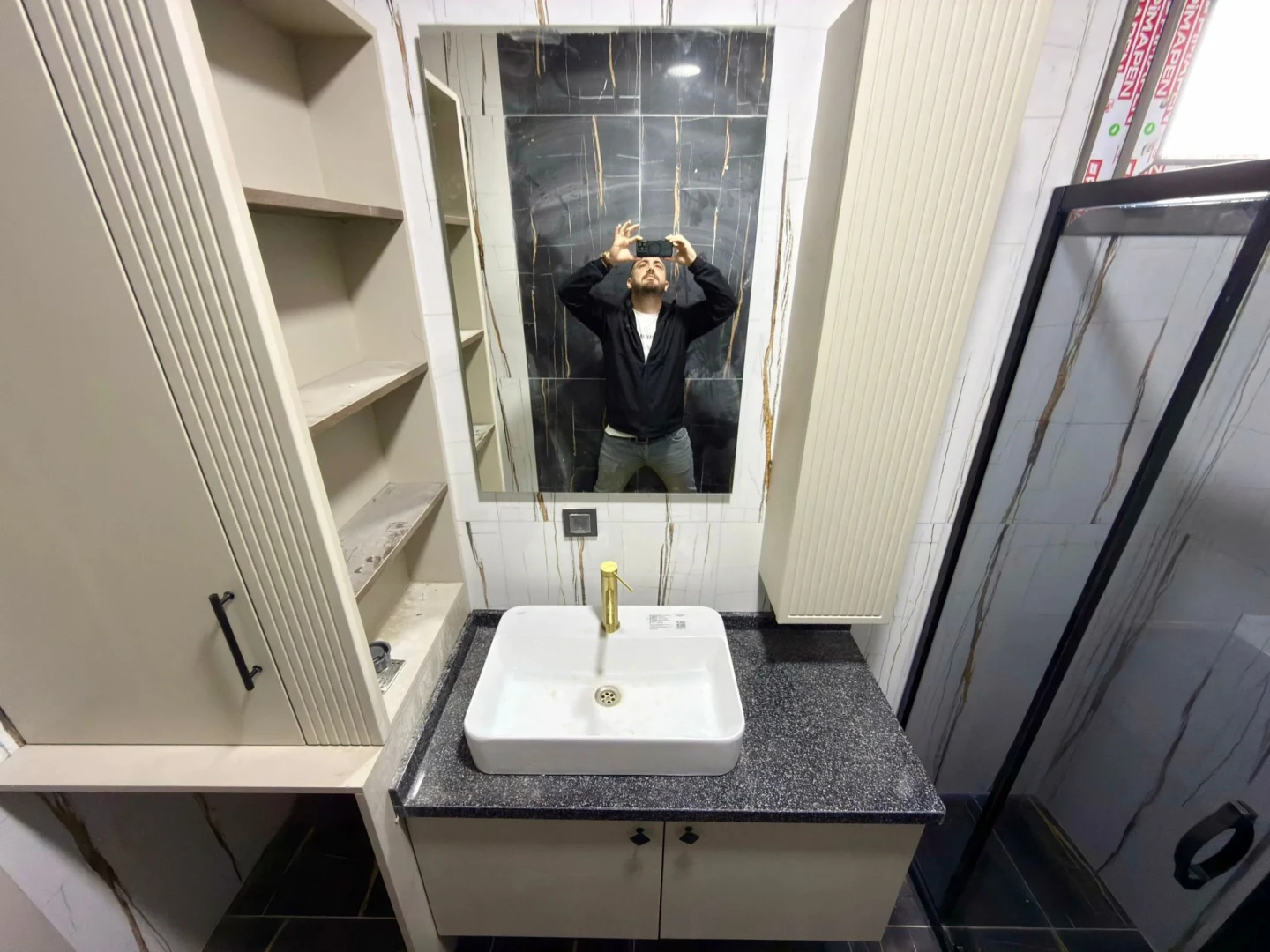 YÜKSELDEN AKÇAYDA 600 M2 TAM BAĞIMSIZ ARSA HAVUZLU 3+1 VİLLA