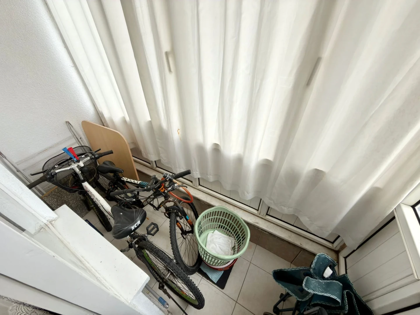 YÜKSELDEN DENİZE 100 METRE ARAKAT ÖN CEPHE SATILIK 2+1 DAİRE